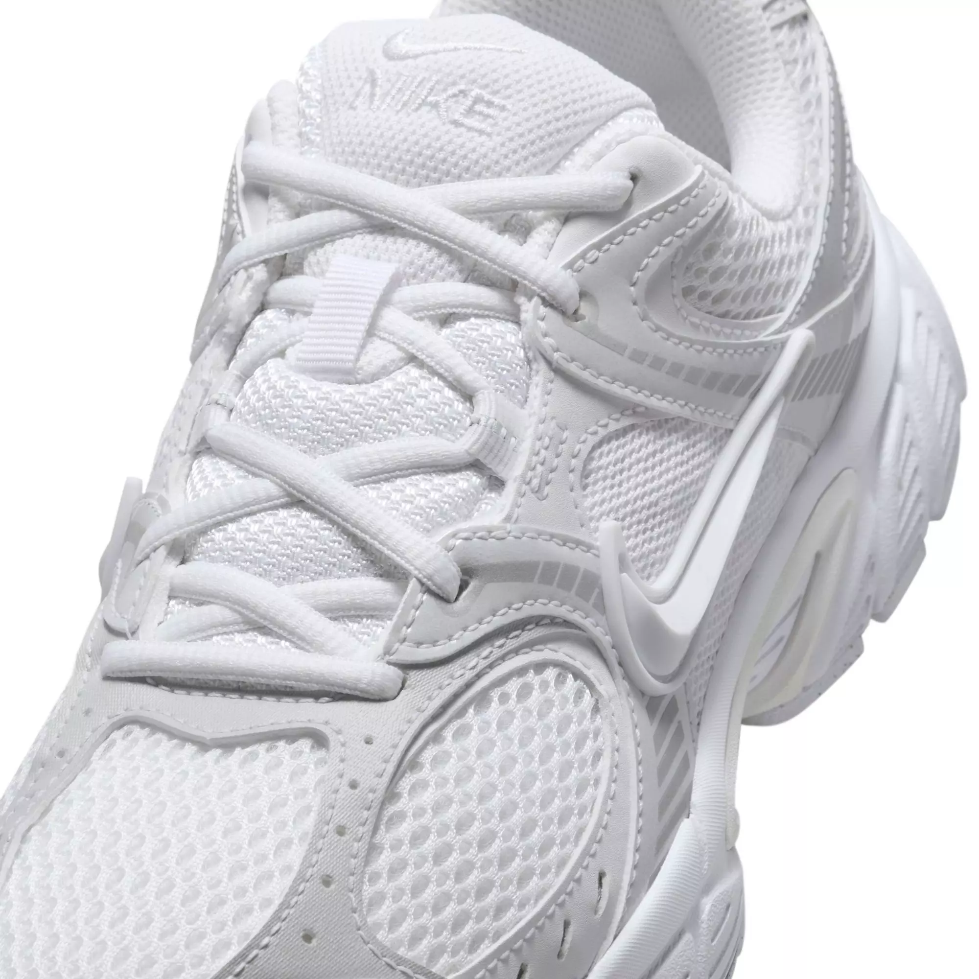 Nike V5 RNR "White/Black/Metallic Silver" Women's Shoe - WHITE/SILVER