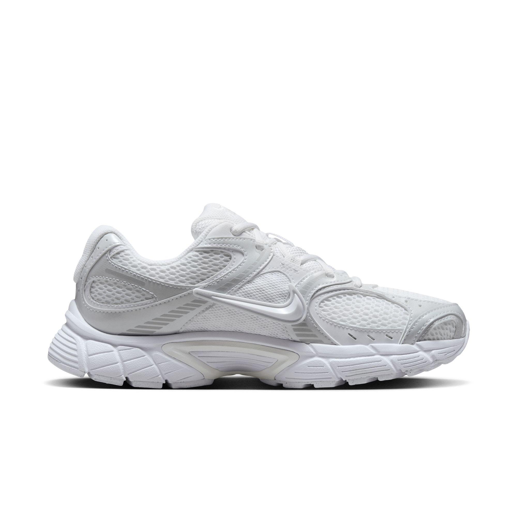 Nike V5 RNR Women's "White/Black/Metallic Silver" Shoe