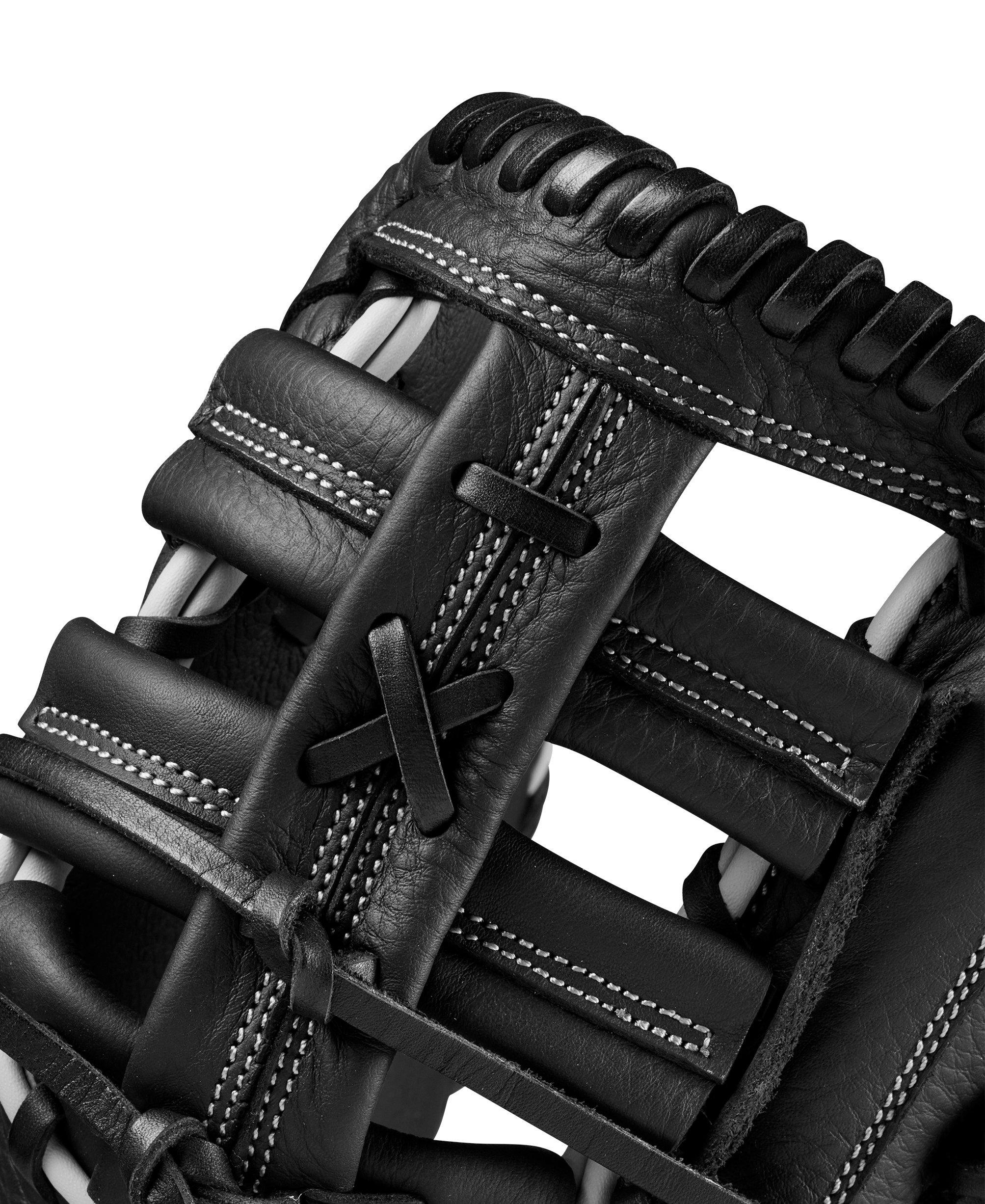 Wilson A700 12" First Base Baseball Glove 2024 - Black/Silver