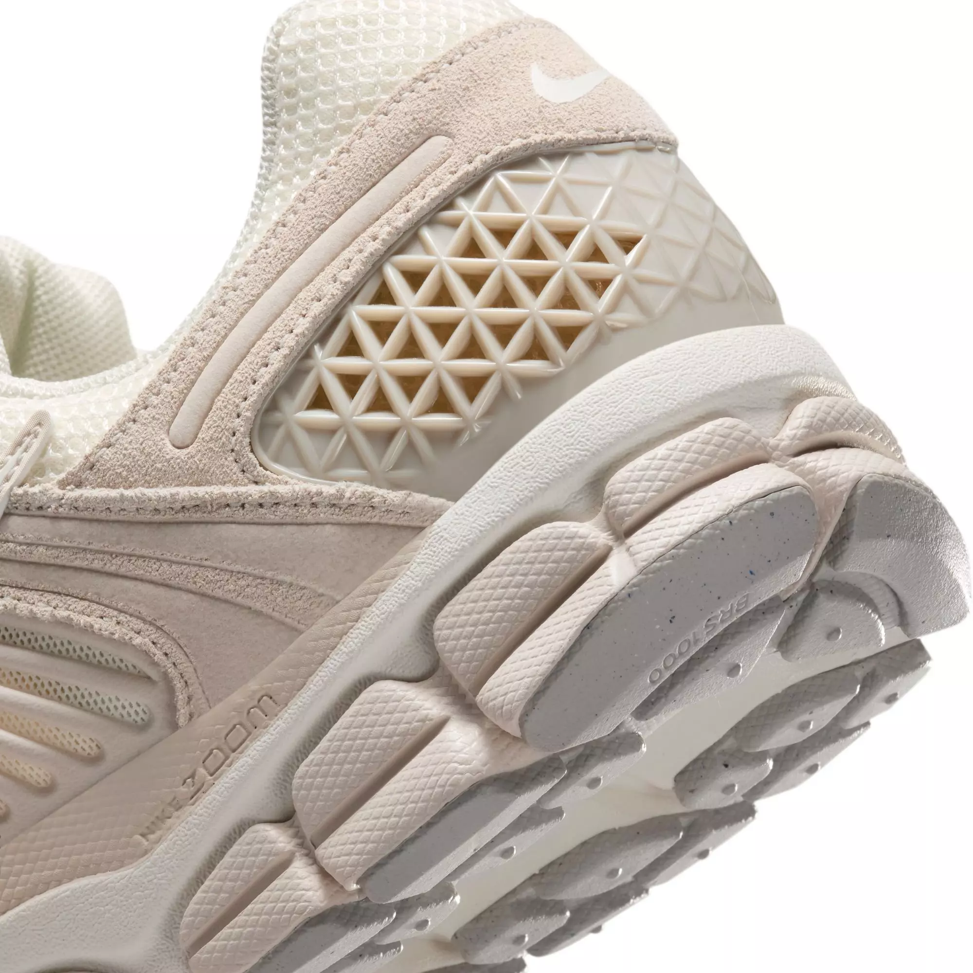 Nike Zoom Vomero 5 "Lt Orewood Brn" Men's Shoe - CREAM