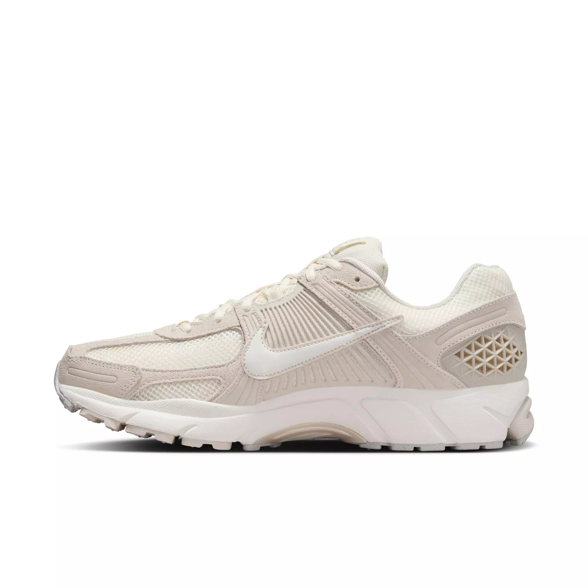 Nike Zoom Vomero 5 "Lt Orewood Brn" Men's Shoe - CREAM