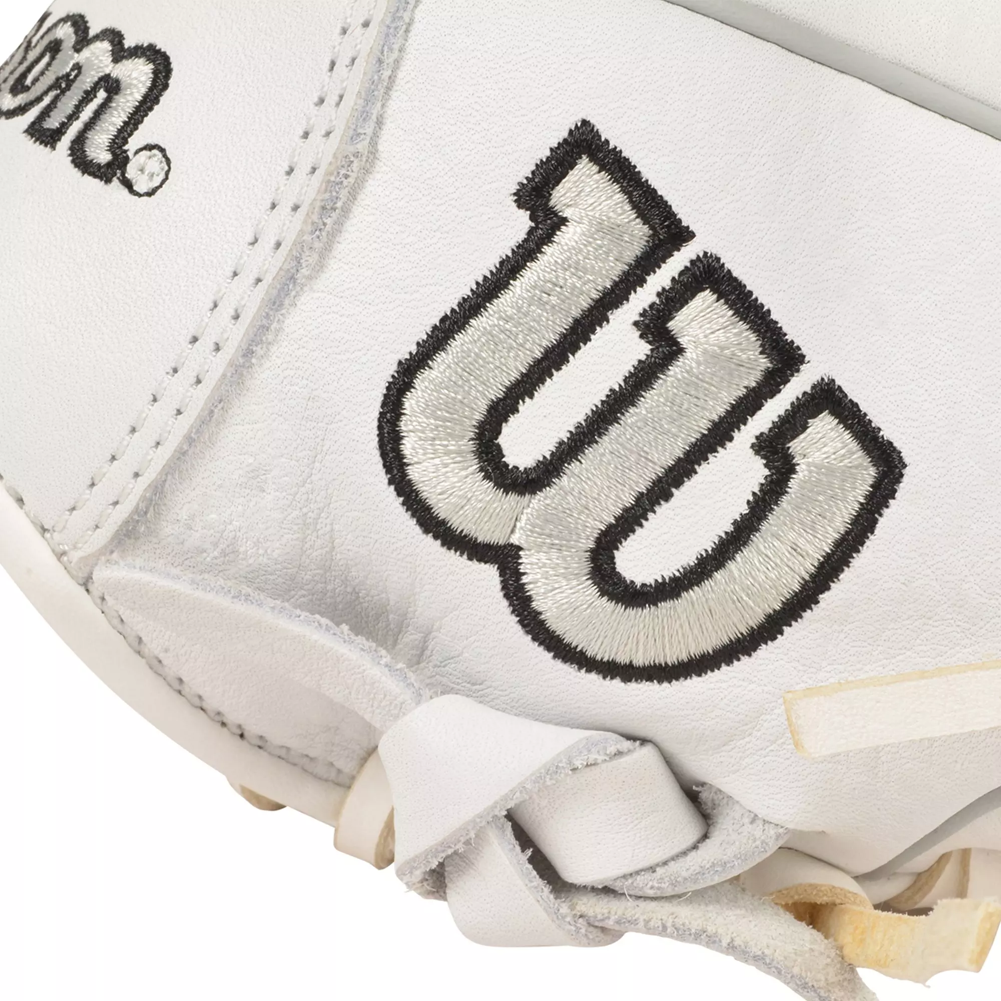 Wilson A700 SMU 12.5" Softball Fielders Glove - WHITE/SILVER