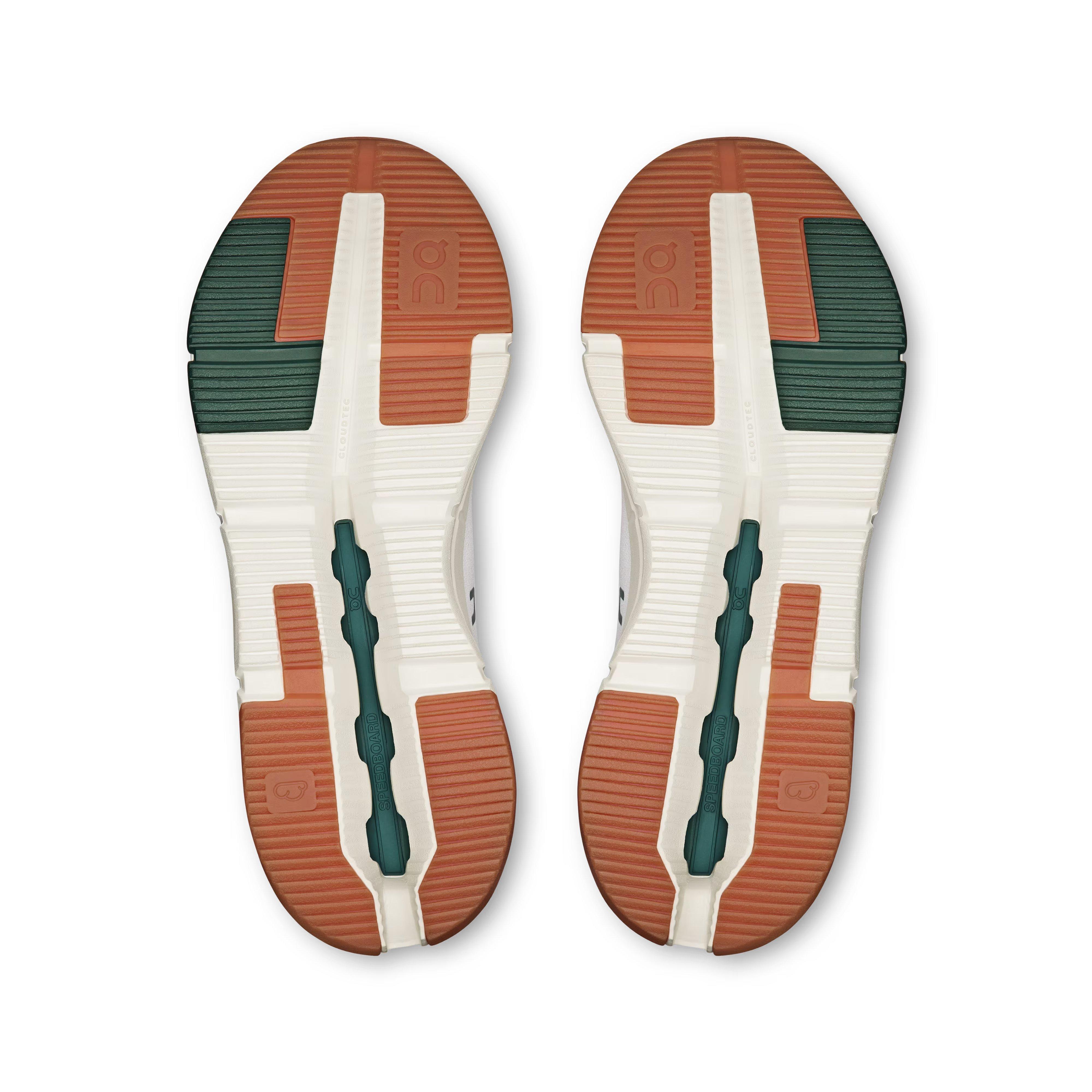 On Cloudnova 2 "Ivory/Olive" Men's Shoe - WHITE/GREEN Thumbnail View 4