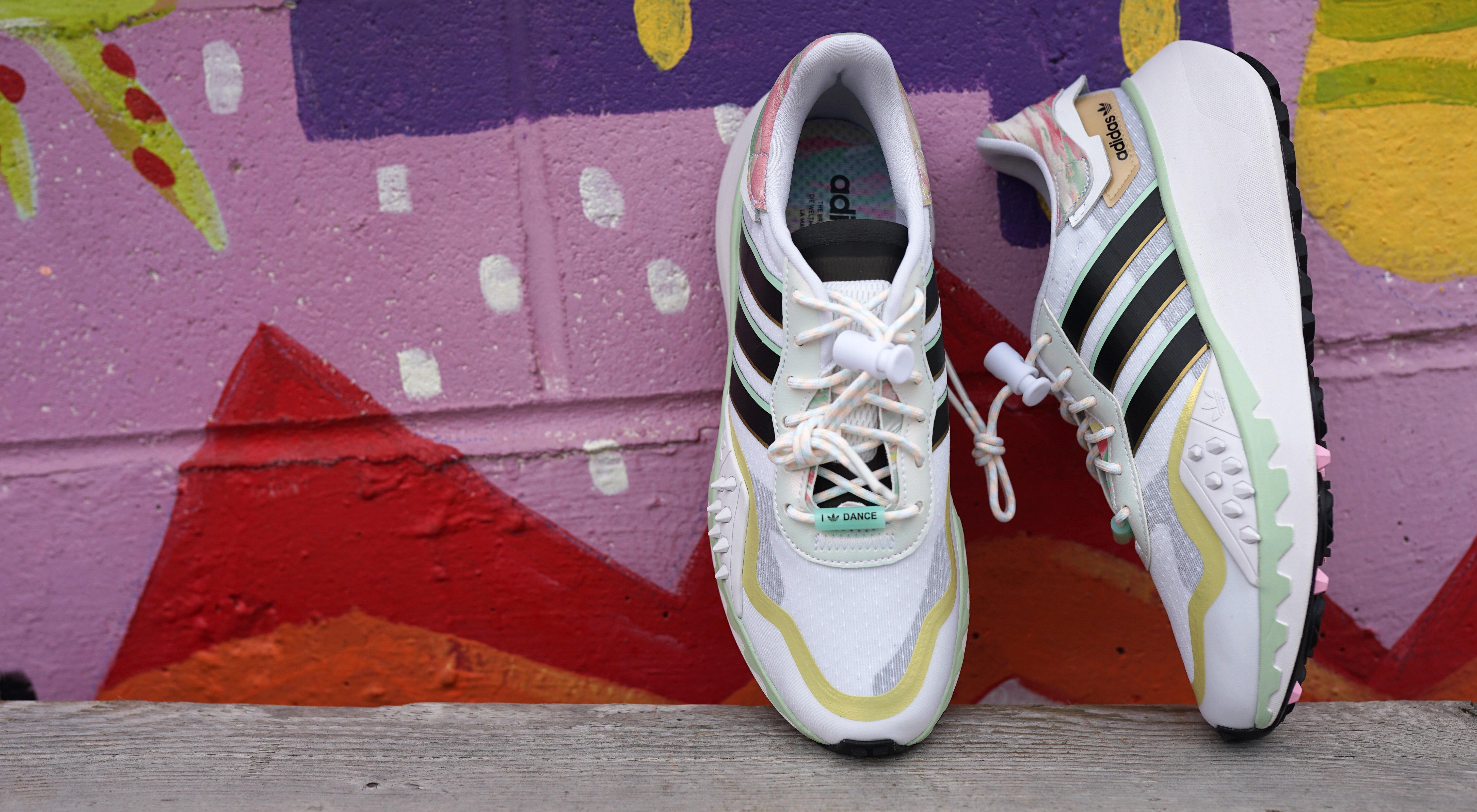 adidas Choigo "White/Core Black/Frozen Green" Women's Shoe