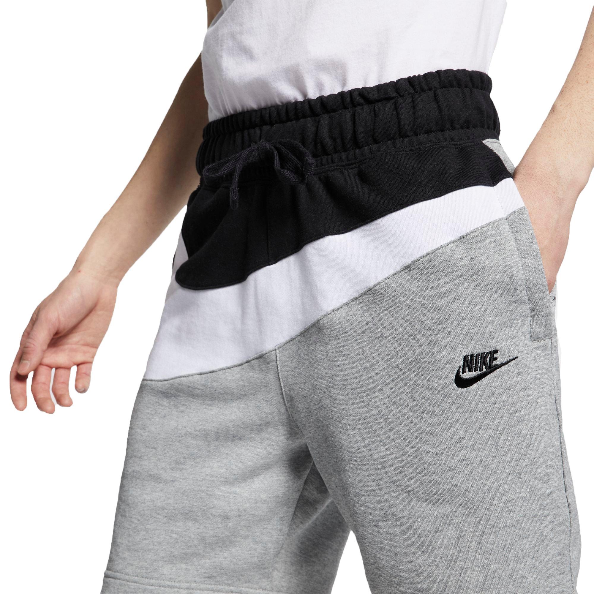 Спортивные штаны Nike Swoosh белые