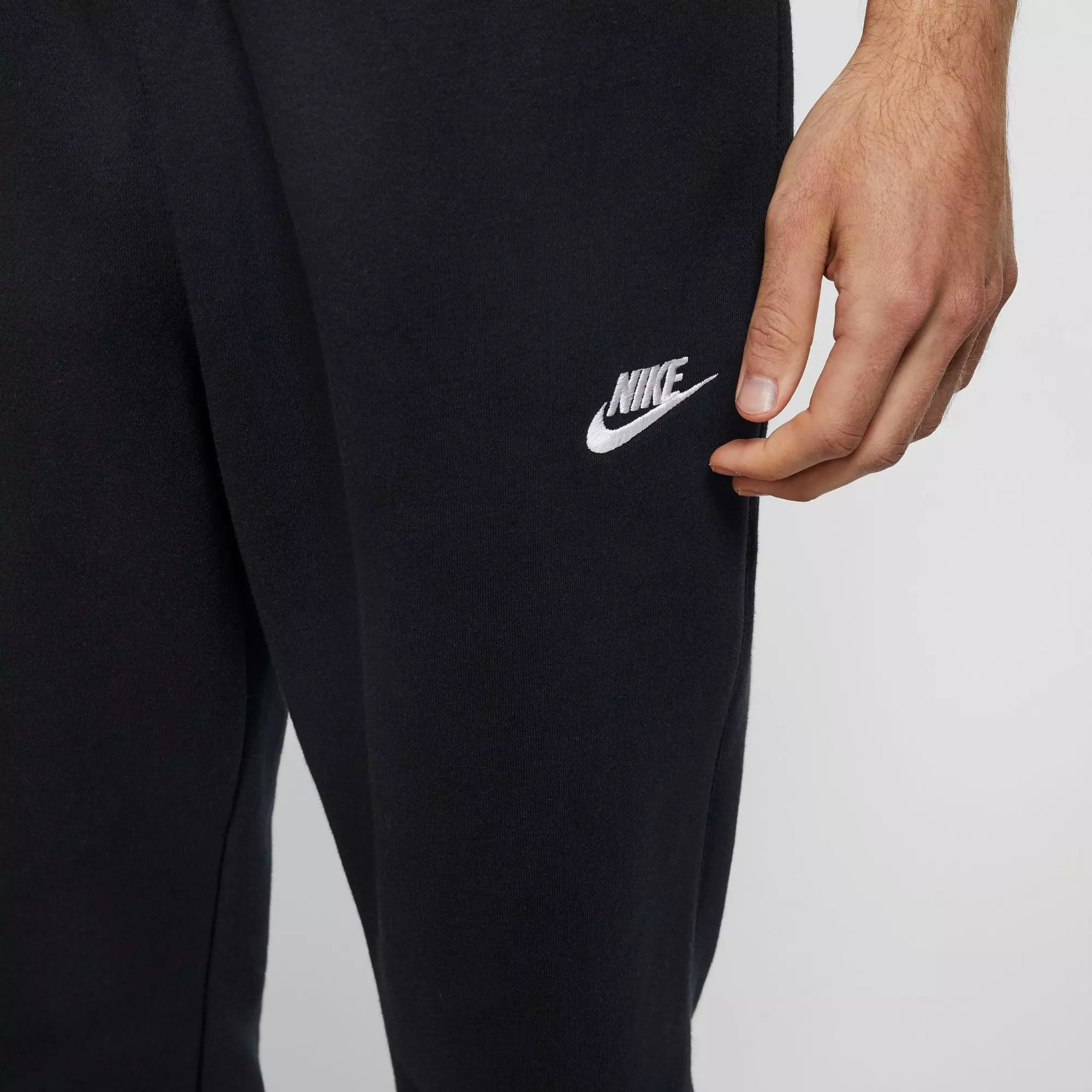 Nike Men's Sportswear Black Club Fleece Joggers - BLACK