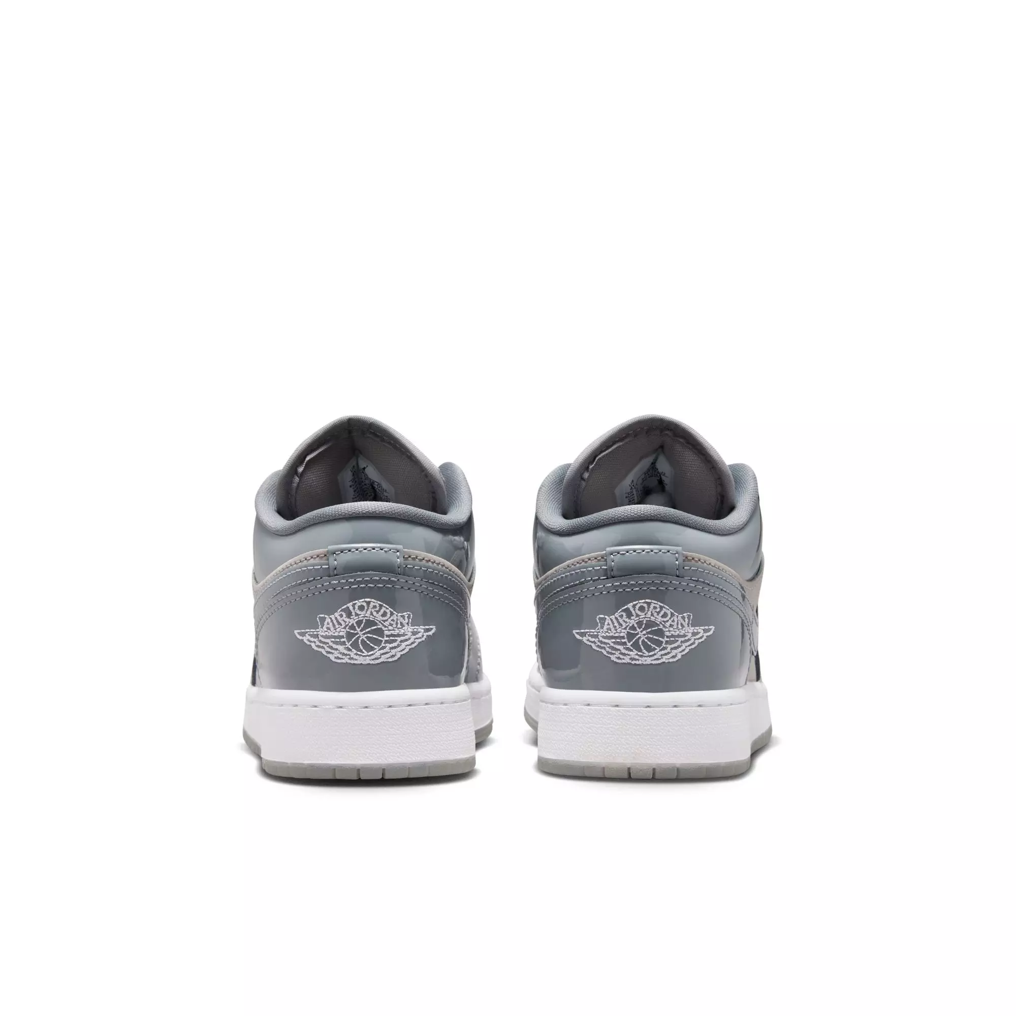 Jordan 1 Low SE "Medium Grey/Cool Grey/White" Grade School Boys' Shoe - GREY/WHITE