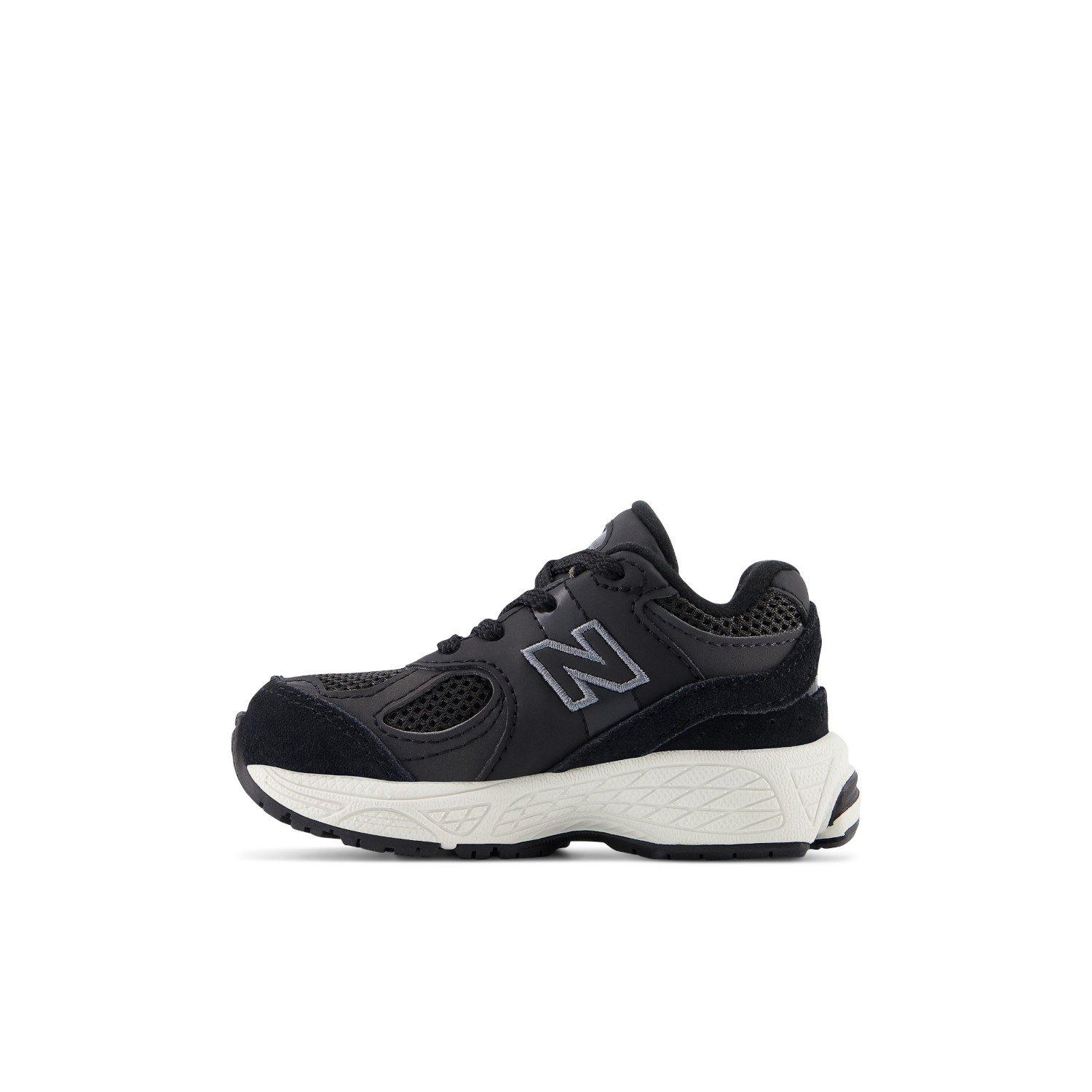 New Balance 2002 Toddler Boys' Black/White Shoe