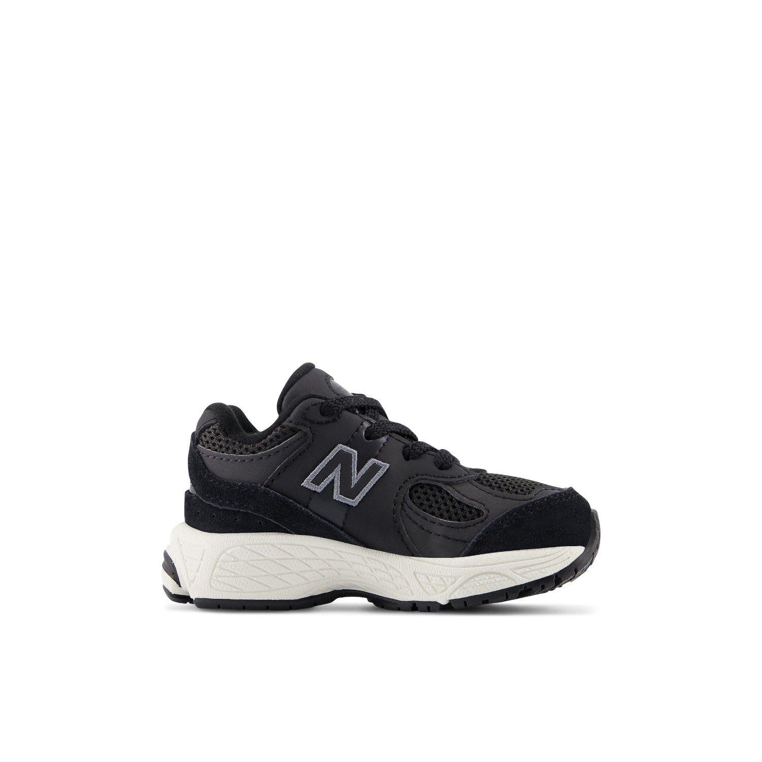 New Balance 2002 Toddler Boys' Black/White Shoe