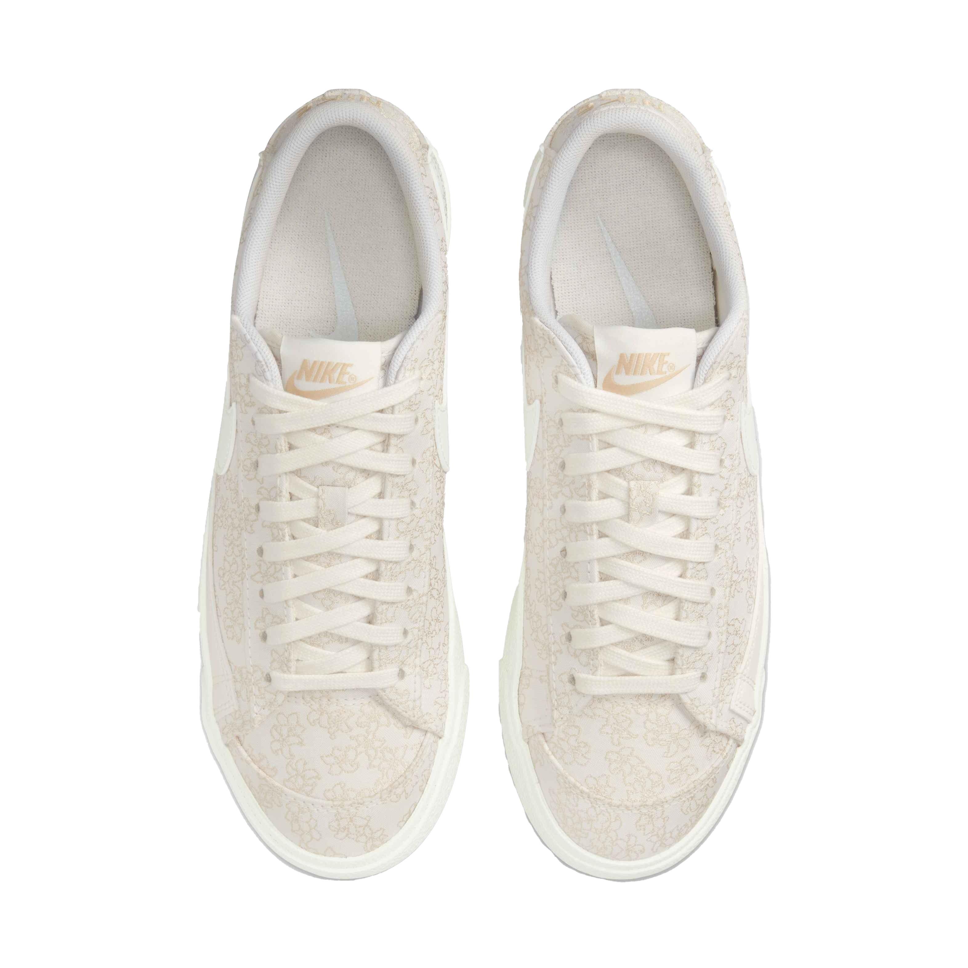 Nike Blazer Low '77 SE "Sail/Multi Color/Sesame" Women's Shoe - OFF-WHITE Thumbnail View 3