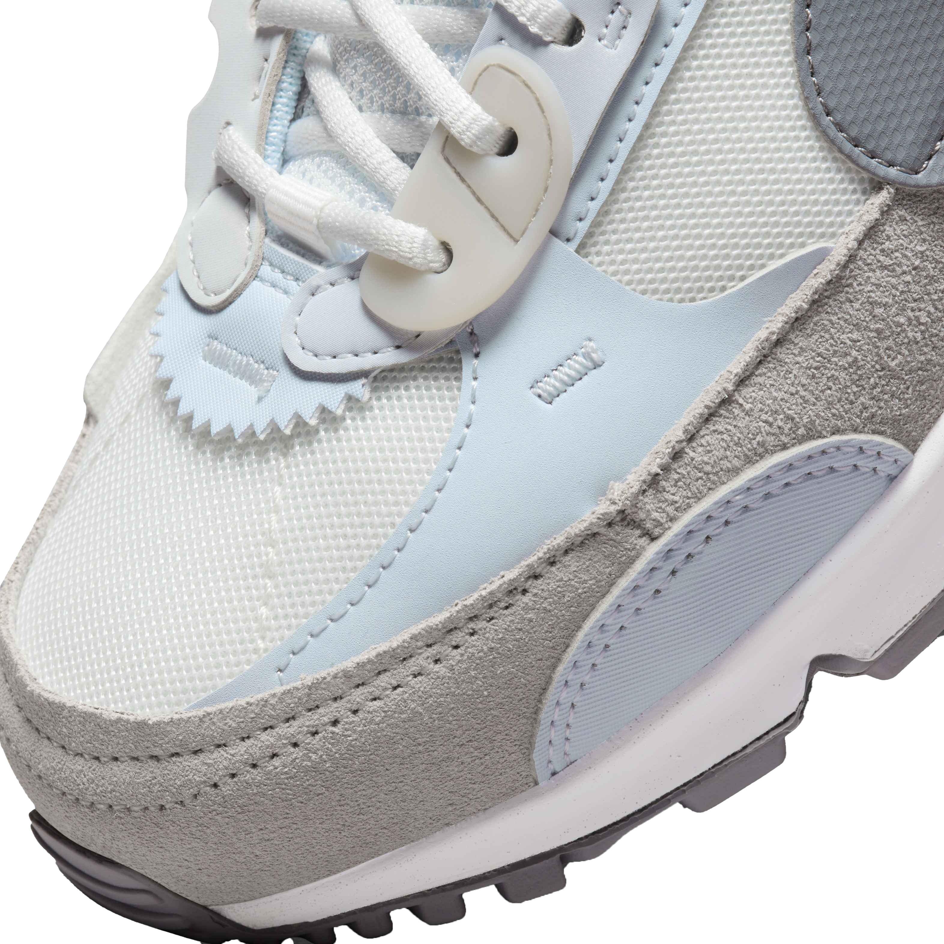 Nike Air Max 90 Futura Women's Shoes. Nike LU