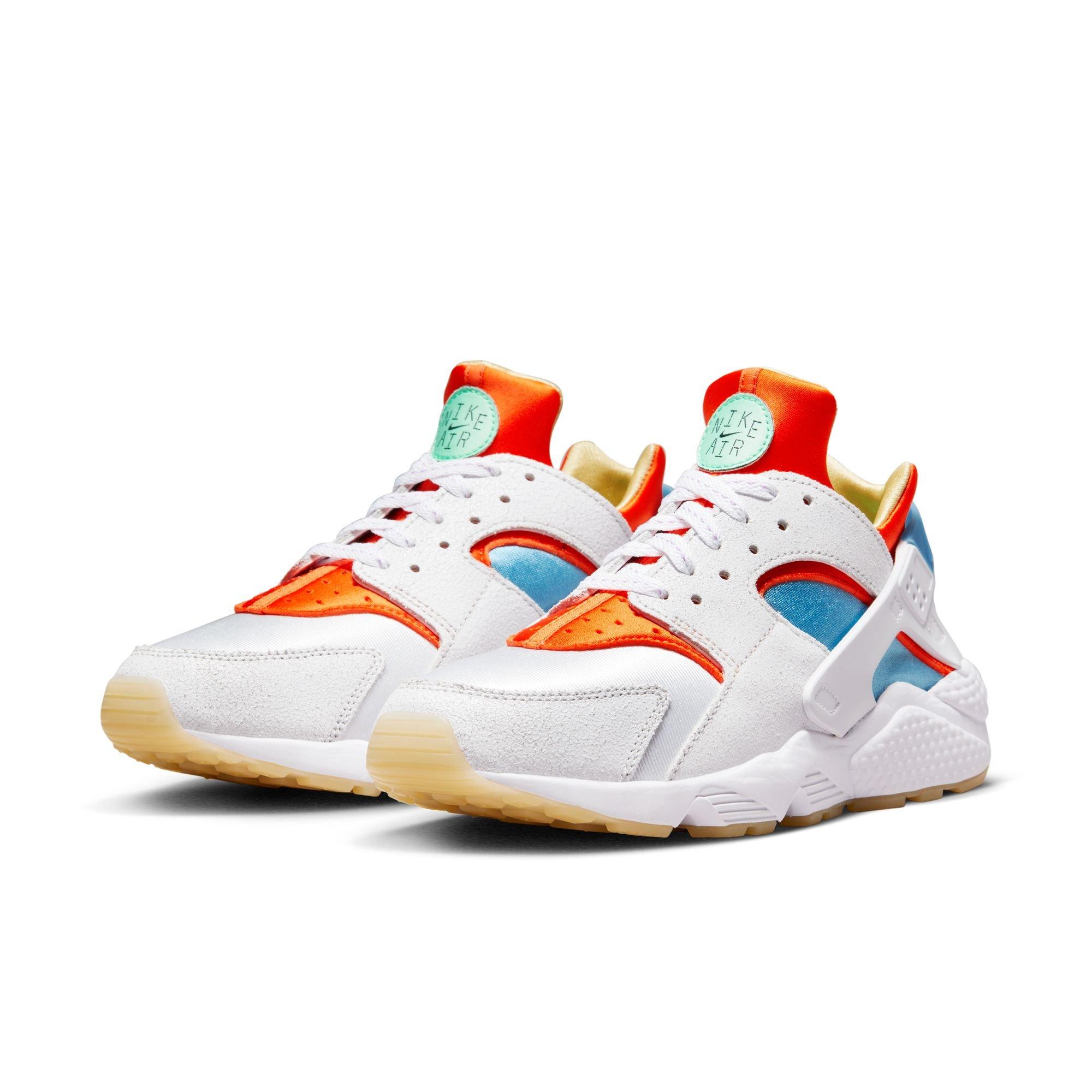 White huaraches best sale hibbett sports