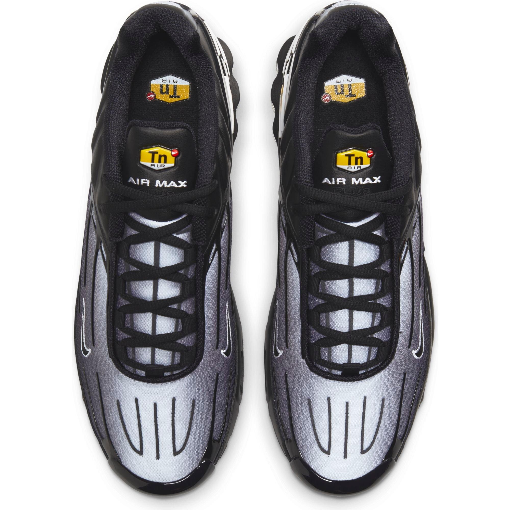 Hibbett sports hotsell air max