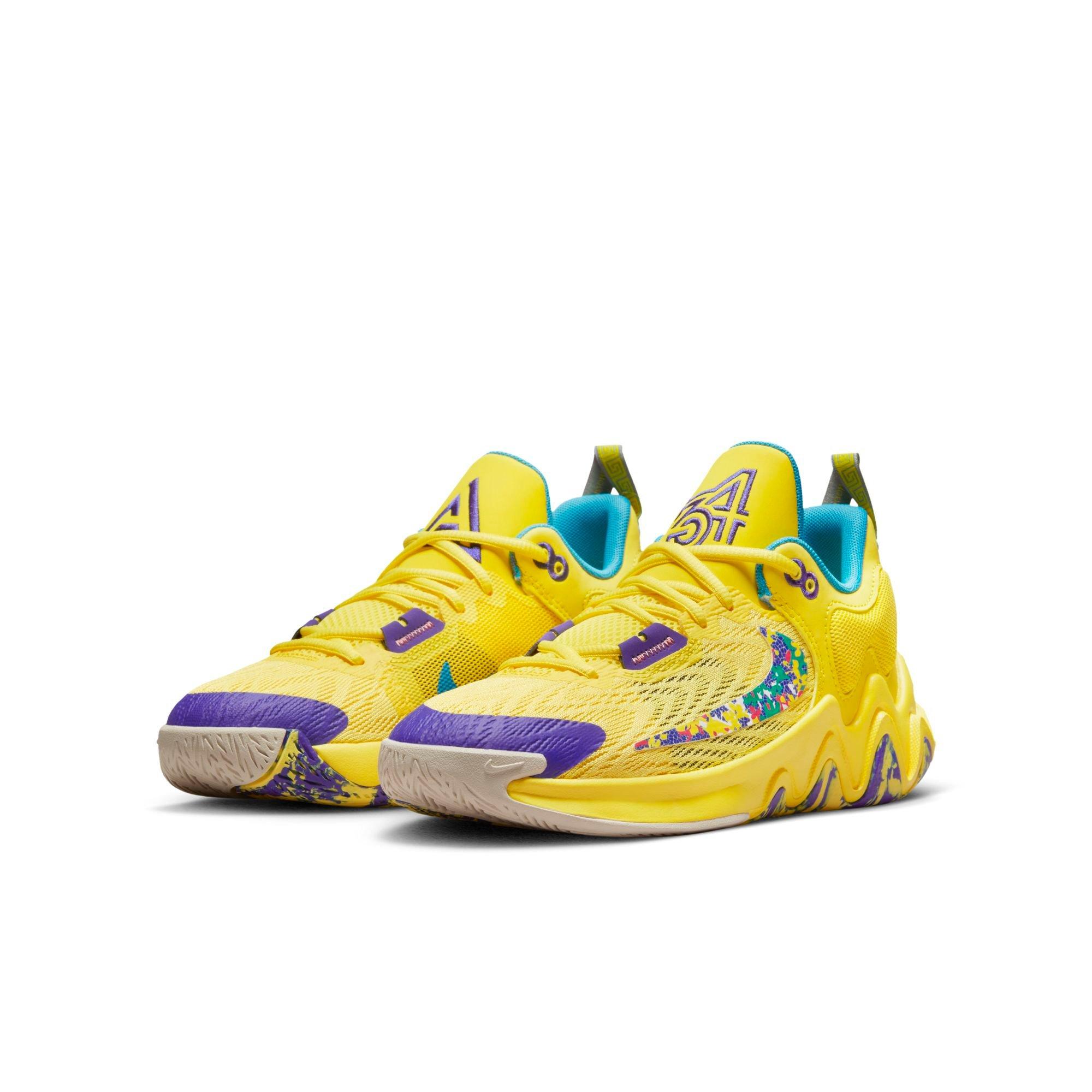 giannis yellow