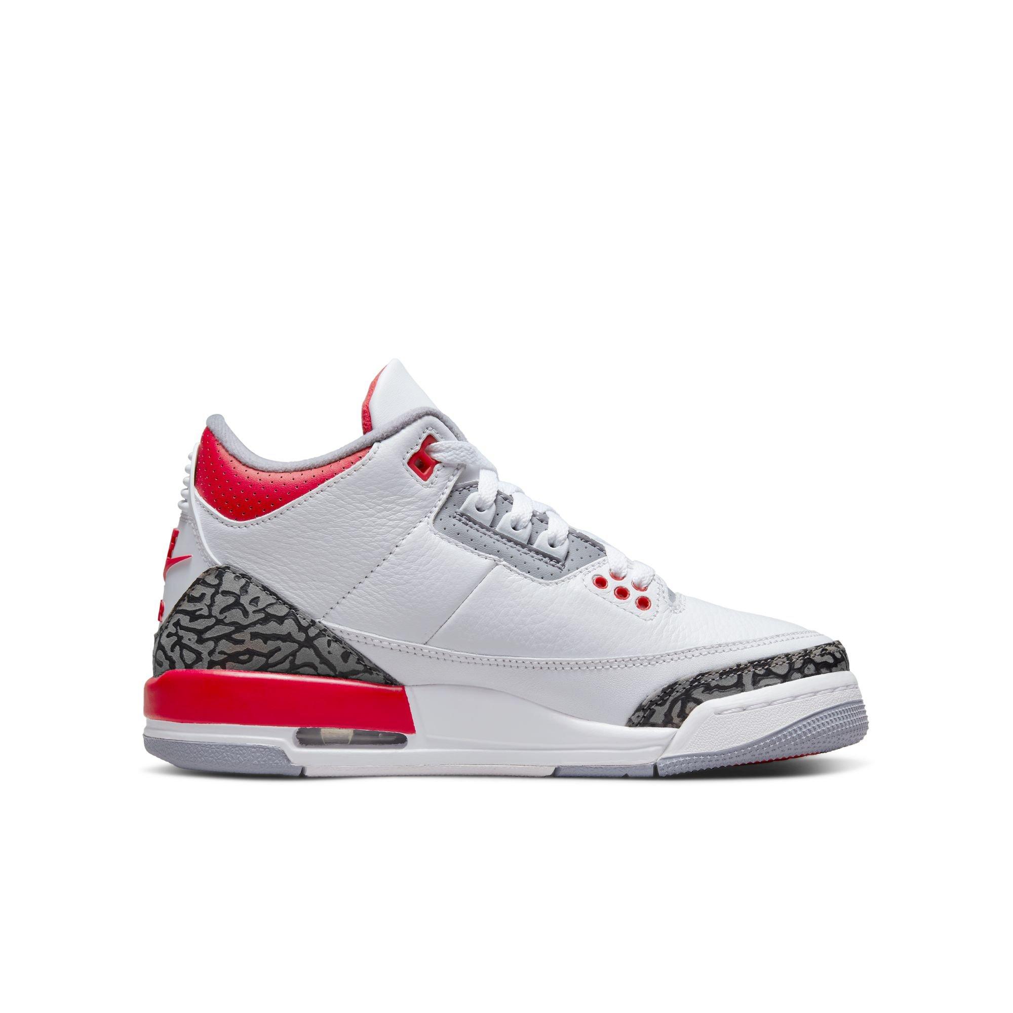 jordan 3 hibbett sports