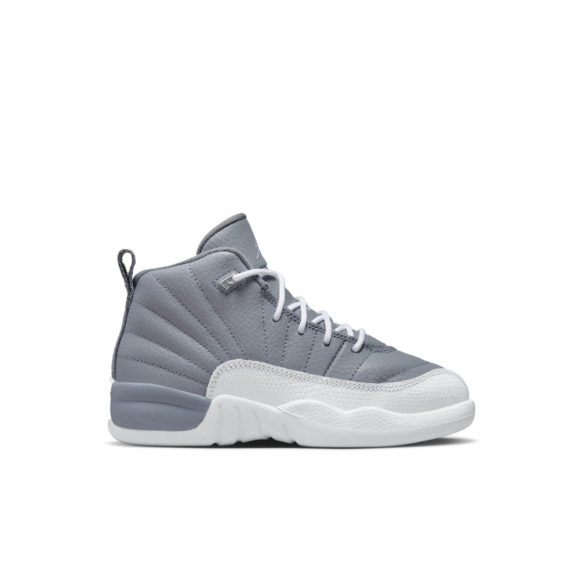 Jordan retro 12 sales boys