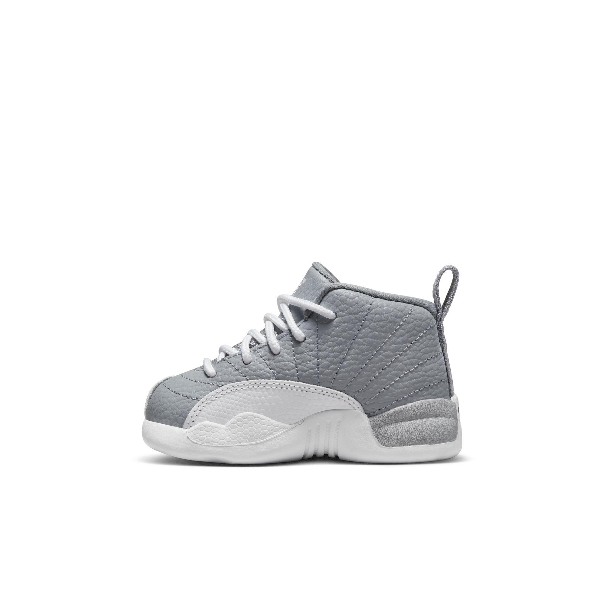 Grey and white outlet jordan 12