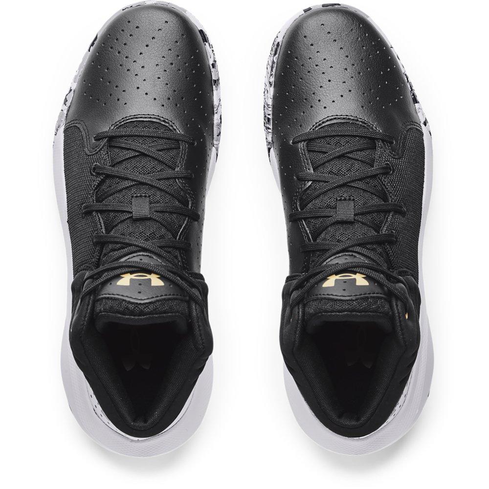 Under armour basketball outlet shoes gold