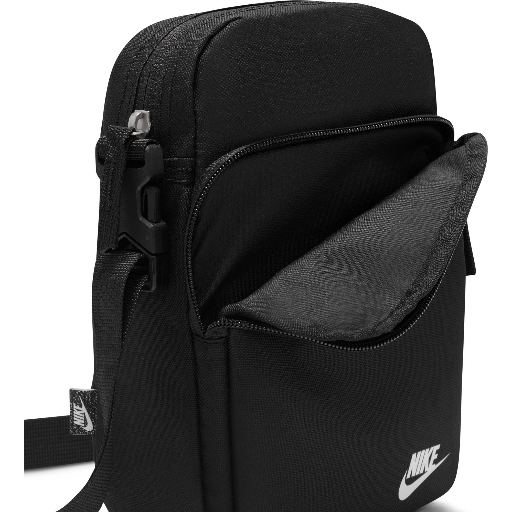 Nike Heritage Black/White Crossbody Bag