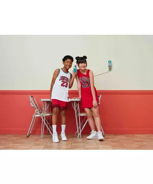 Chicago!  Basketball jersey outfit, Jersey dress outfit, Jersey