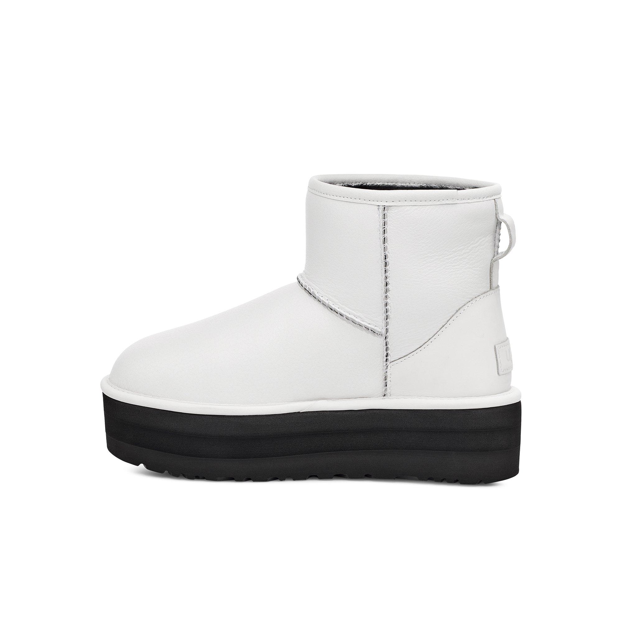 White ugg snow outlet boots