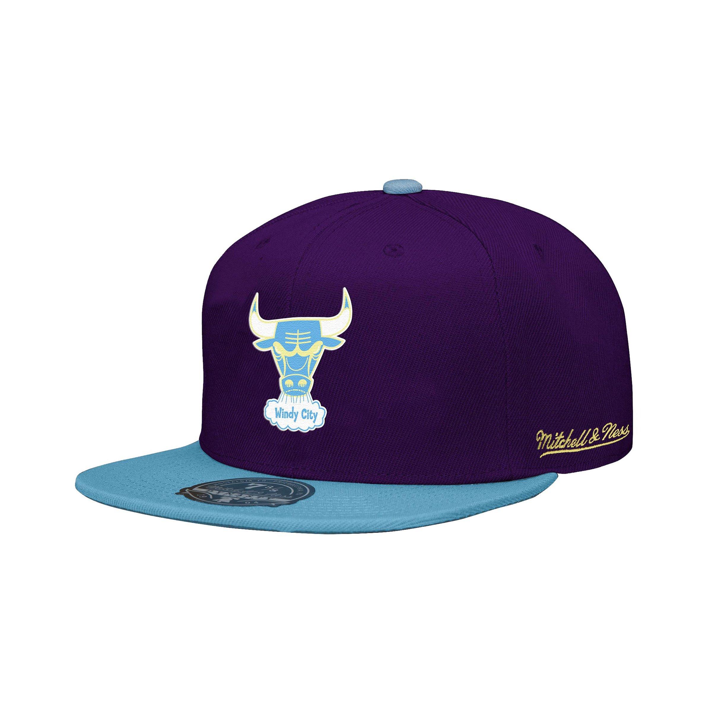 Mitchell & Ness, Accessories, Mitchell Ness Windy City Chicago Bulls  Fitted Flat Bill 7 34 Hat