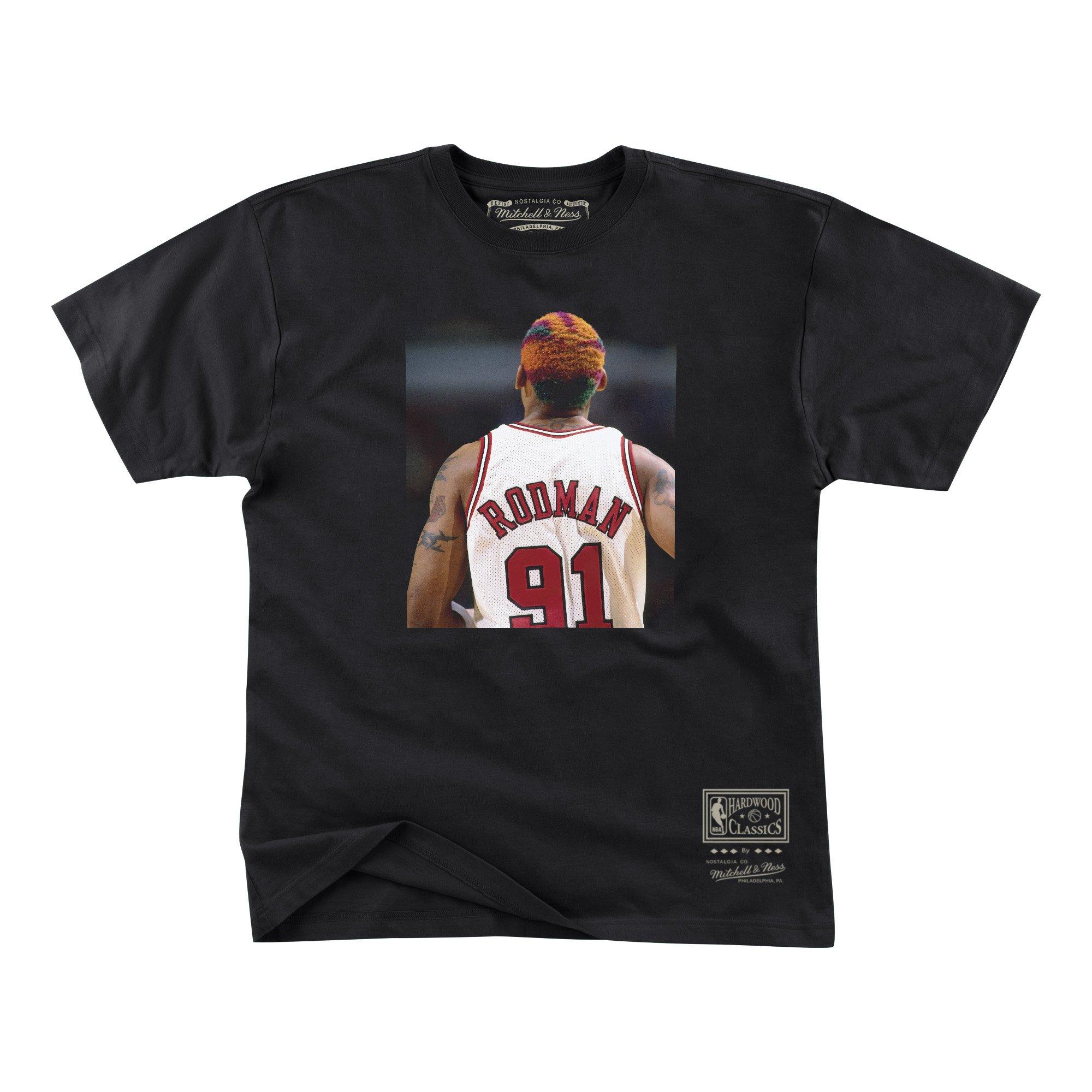 Mitchell & Ness Bulls Dennis Rodman Black T-Shirt