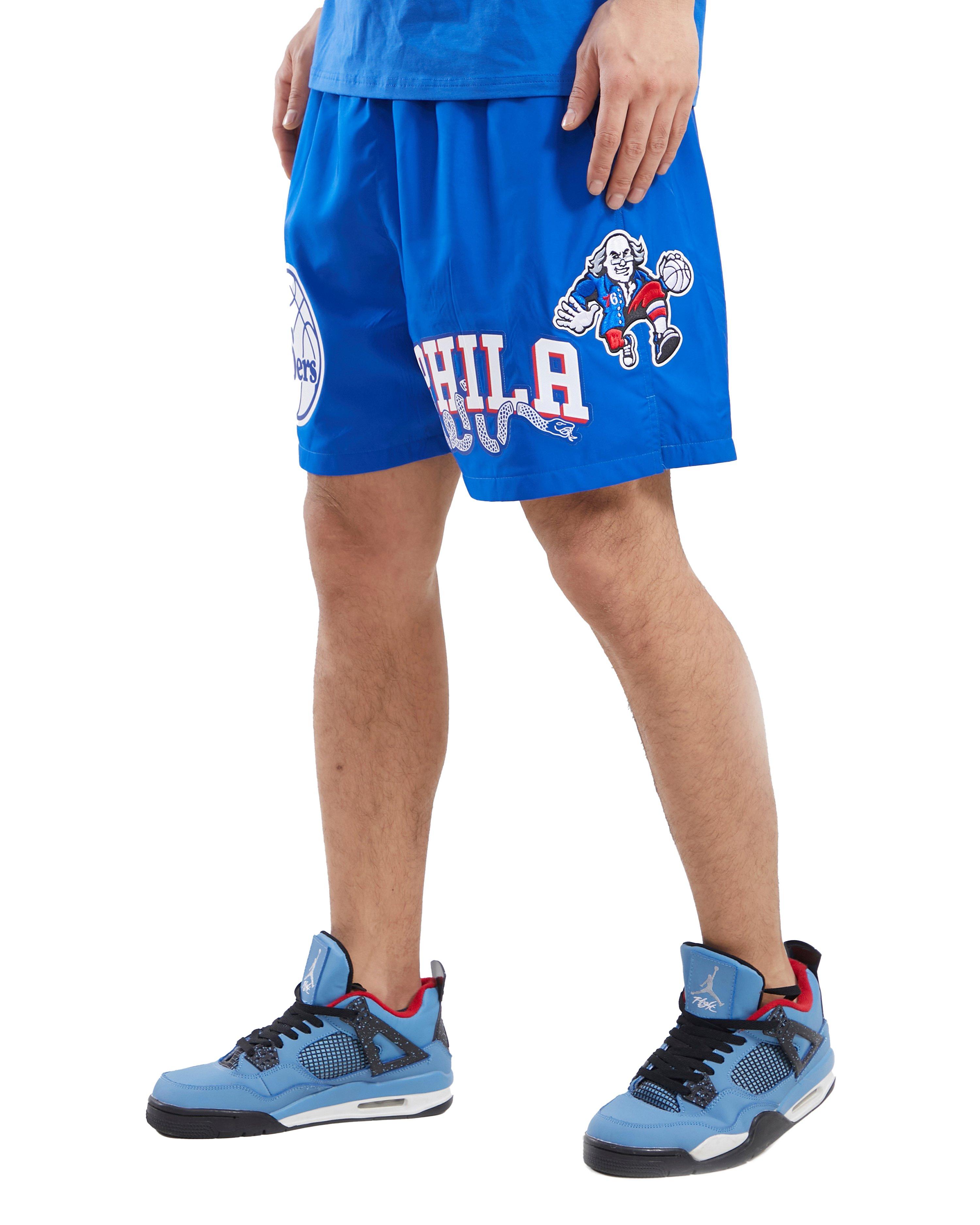 Nike Men's Philadelphia 76ers Blue Logo T-Shirt, Small