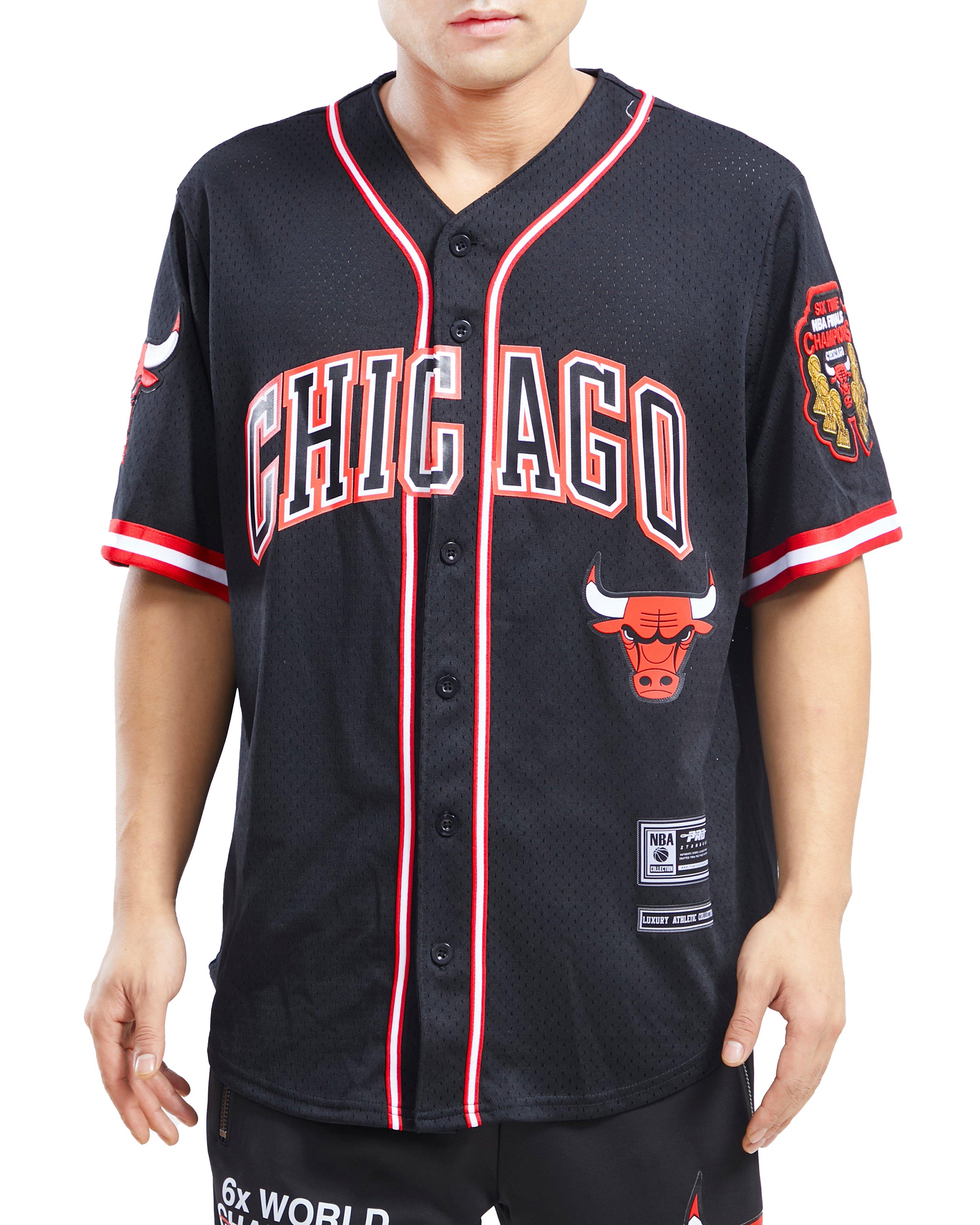 Camiseta Chicago Bulls NBA. Pipping button up. New Era