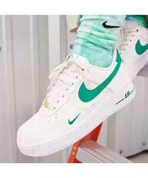 Nike Air Force 1 Malachite Womens Lifestyle Shoes Green White DQ7582-101 –  Shoe Palace