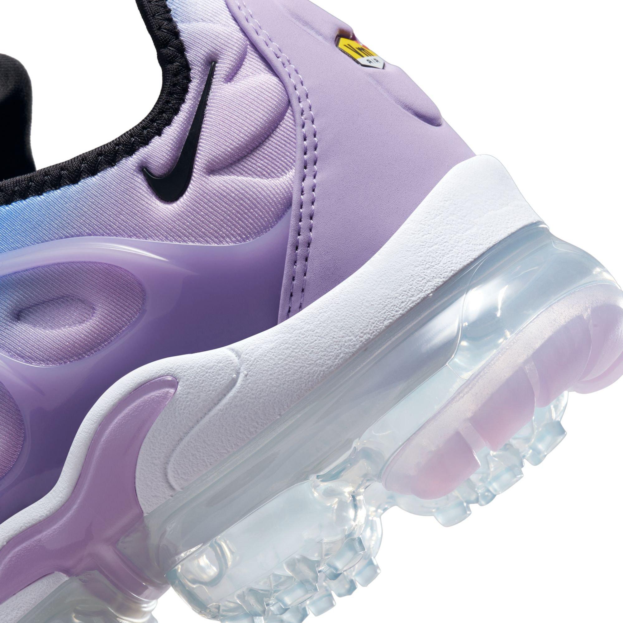 Nike Air VaporMax Plus 'White and Fierce Purple' Release Date. Nike SNKRS LU