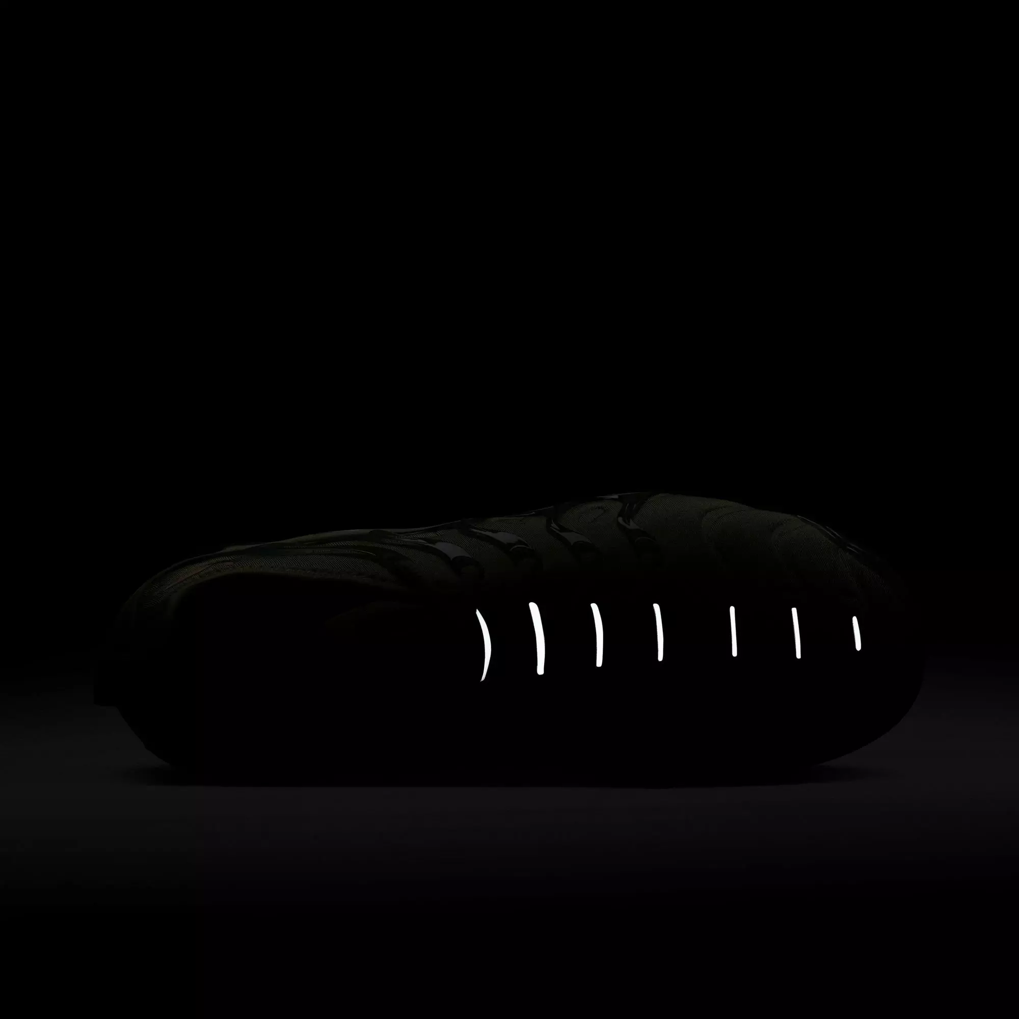 Nike Air VaporMax Plus "Alligator/Orange Trance/Medium Olive" Women's Running Shoe - OLIVE