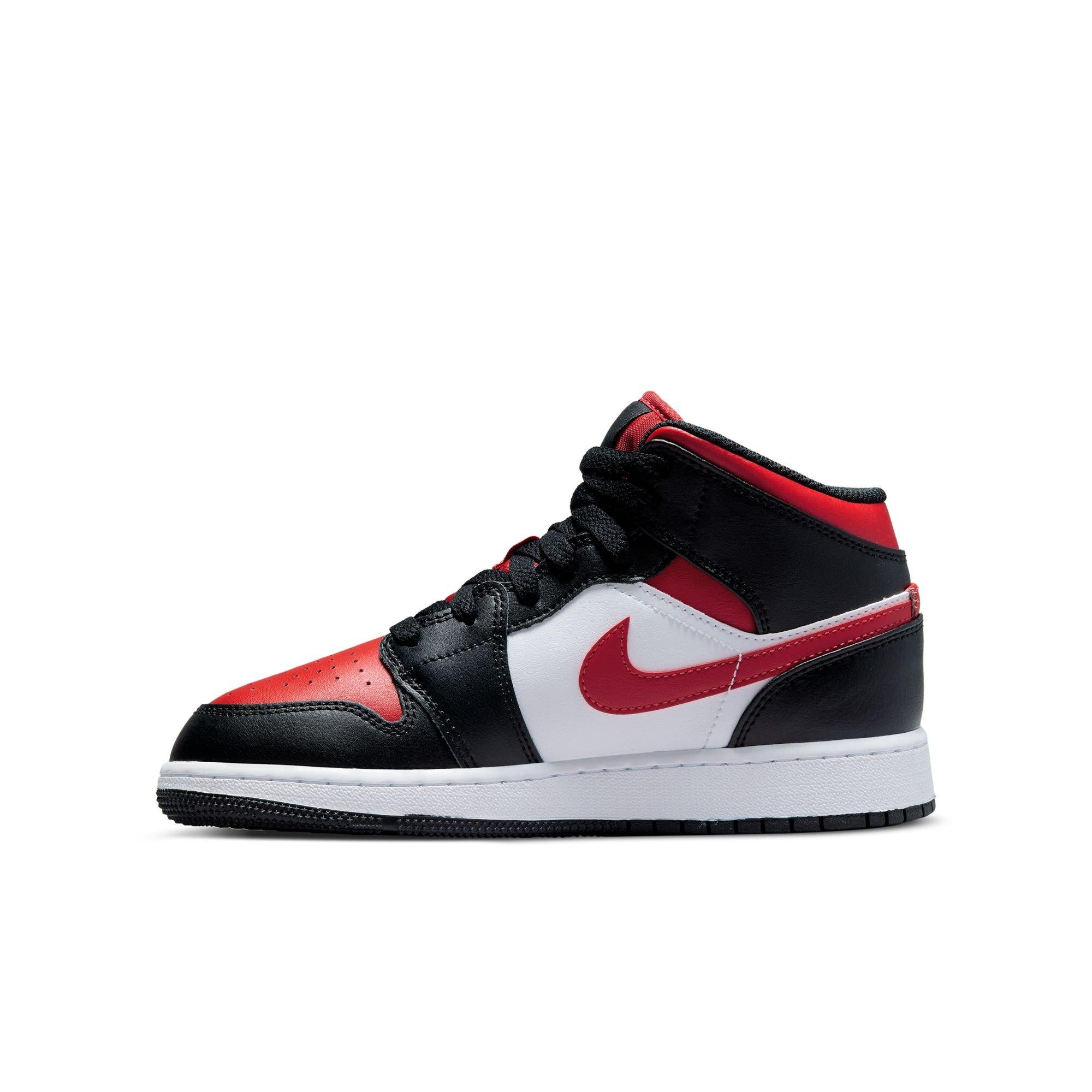 vertel het me Cadeau Schep Jordan 1 Mid "Black/Fire Red/White" Grade School Boys' Shoe