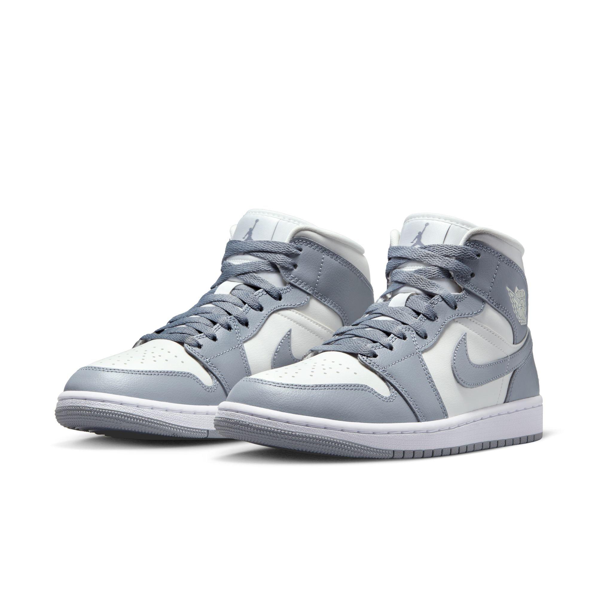 Jordan 1 Mid SE Black/Metallic Silver/Lt Smoke Grey/Sail Women's Shoe -  Hibbett