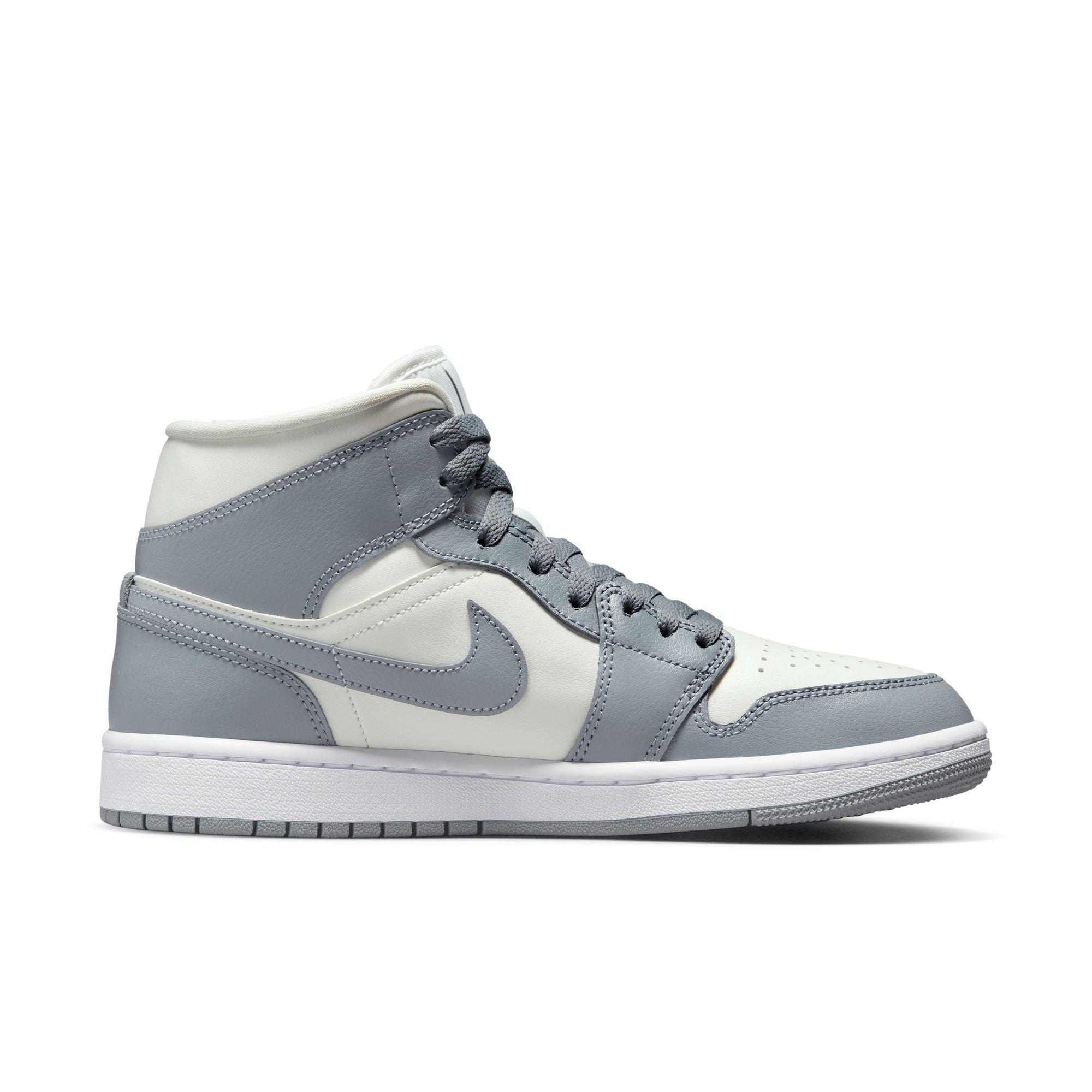 Air Jordan 1 Mid Sneaker, Size 7.5 in White/White/White/White at Nordstrom