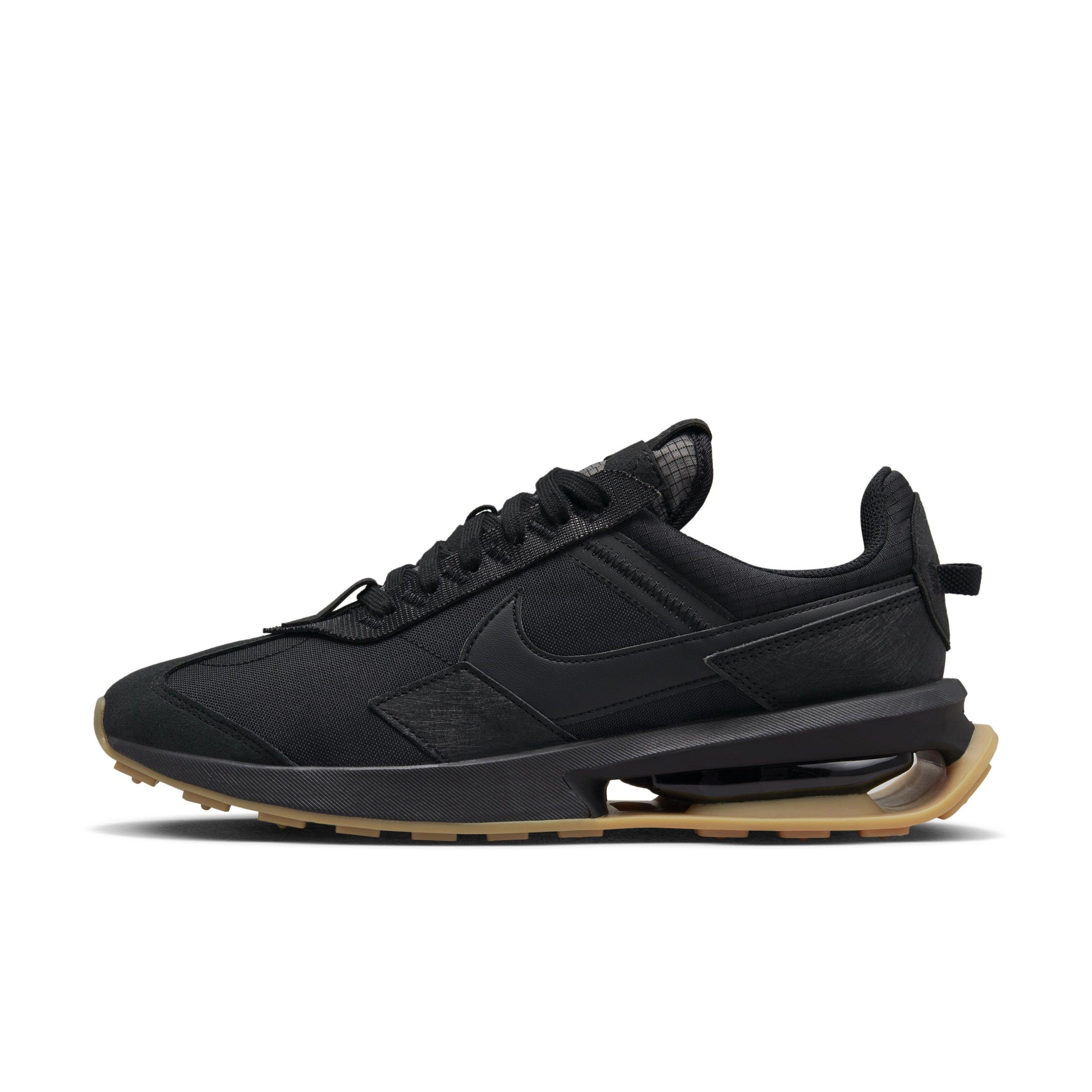 Black nike store shoes air max