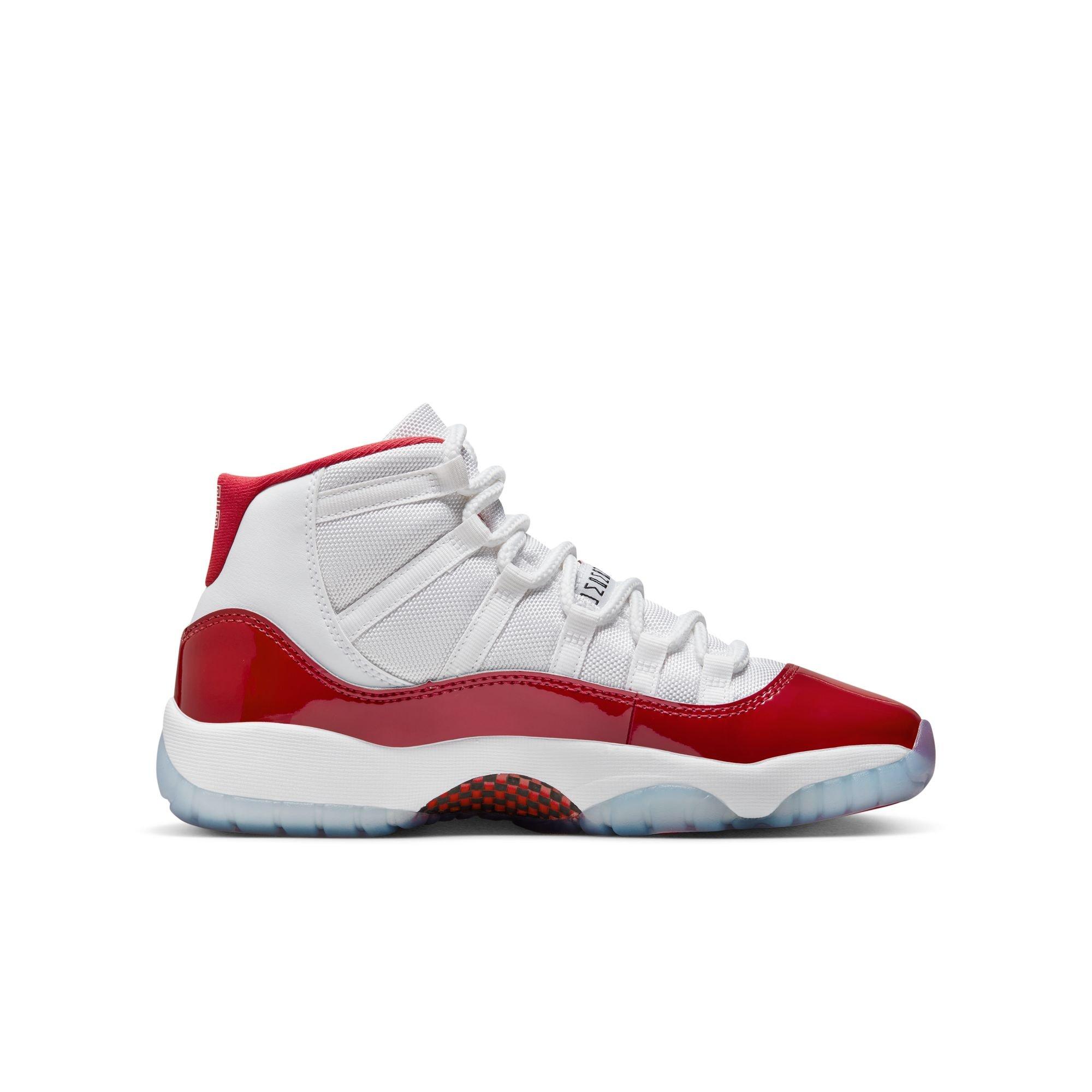 Red on sale 11 retro