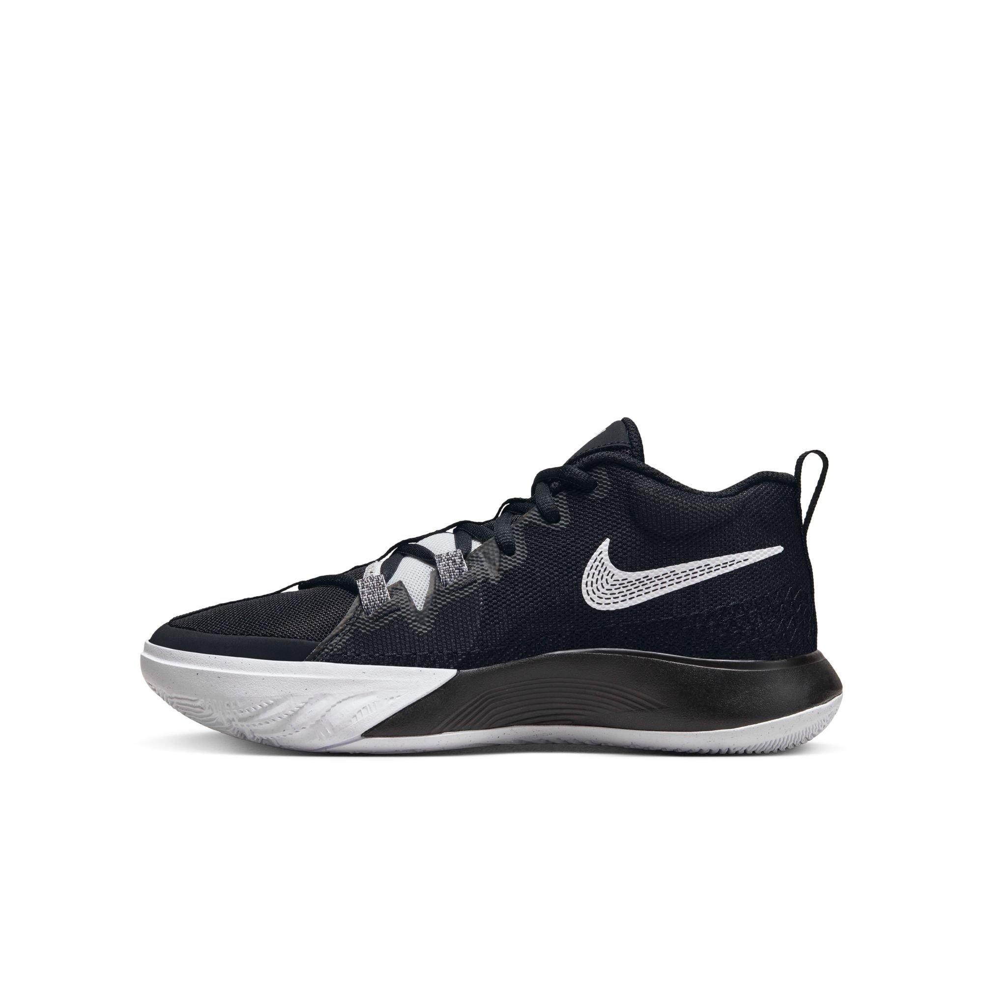 Nike kyrie store flytrap grade school