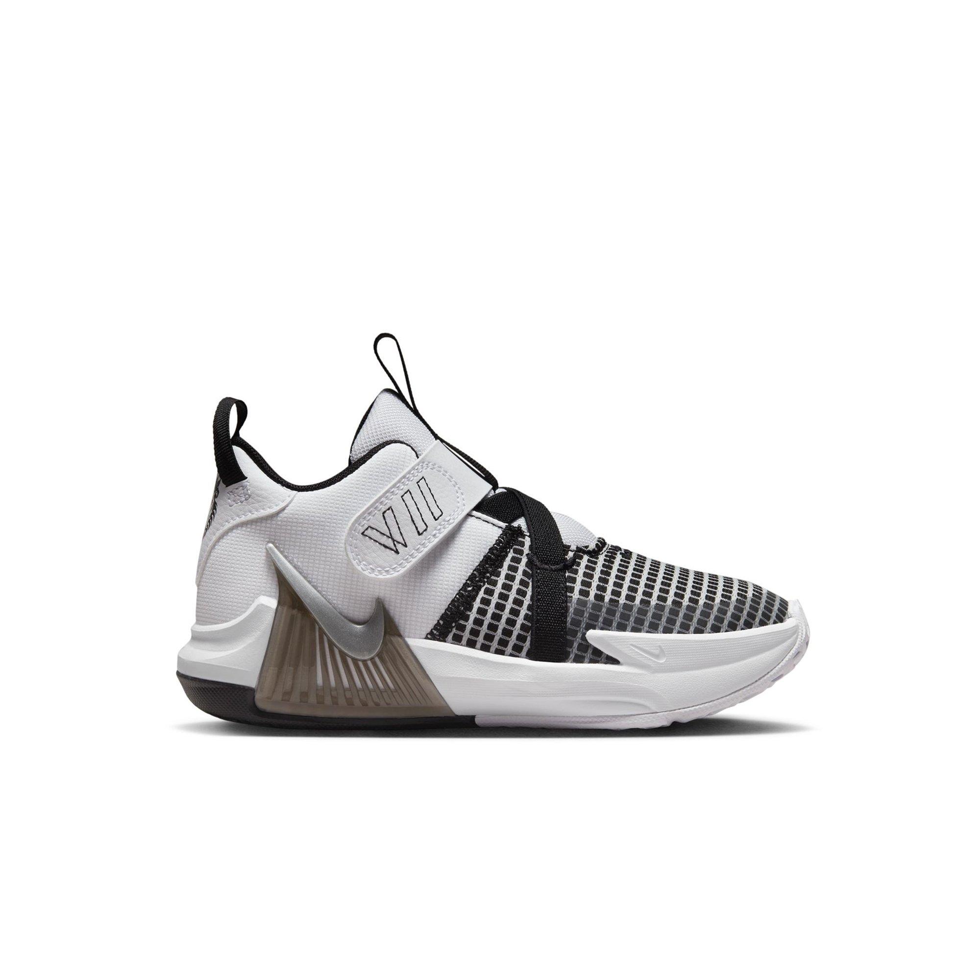 Lebron soldier best sale 11 hibbett sports