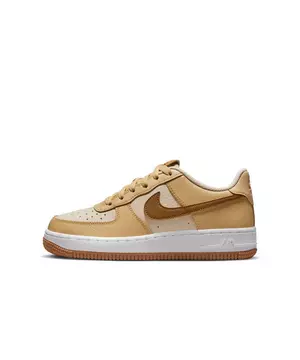 Nike Sportswear AIR FORCE 1 '07 LV8 EMB - Trainers - pearl white/ale brown/ sesame/white/gum medium brown/elemental gold/beige 