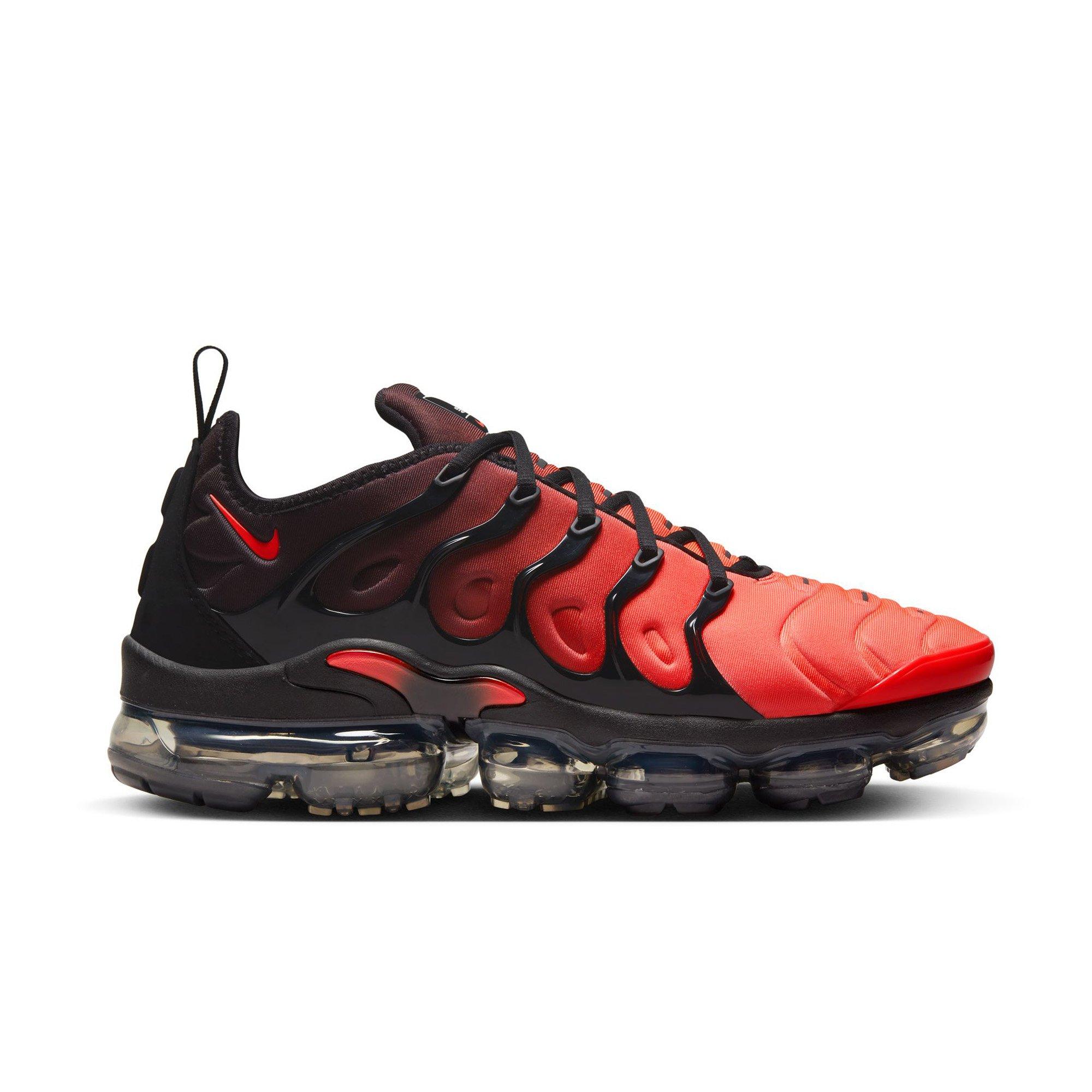 nike vapormax plus black and red womens