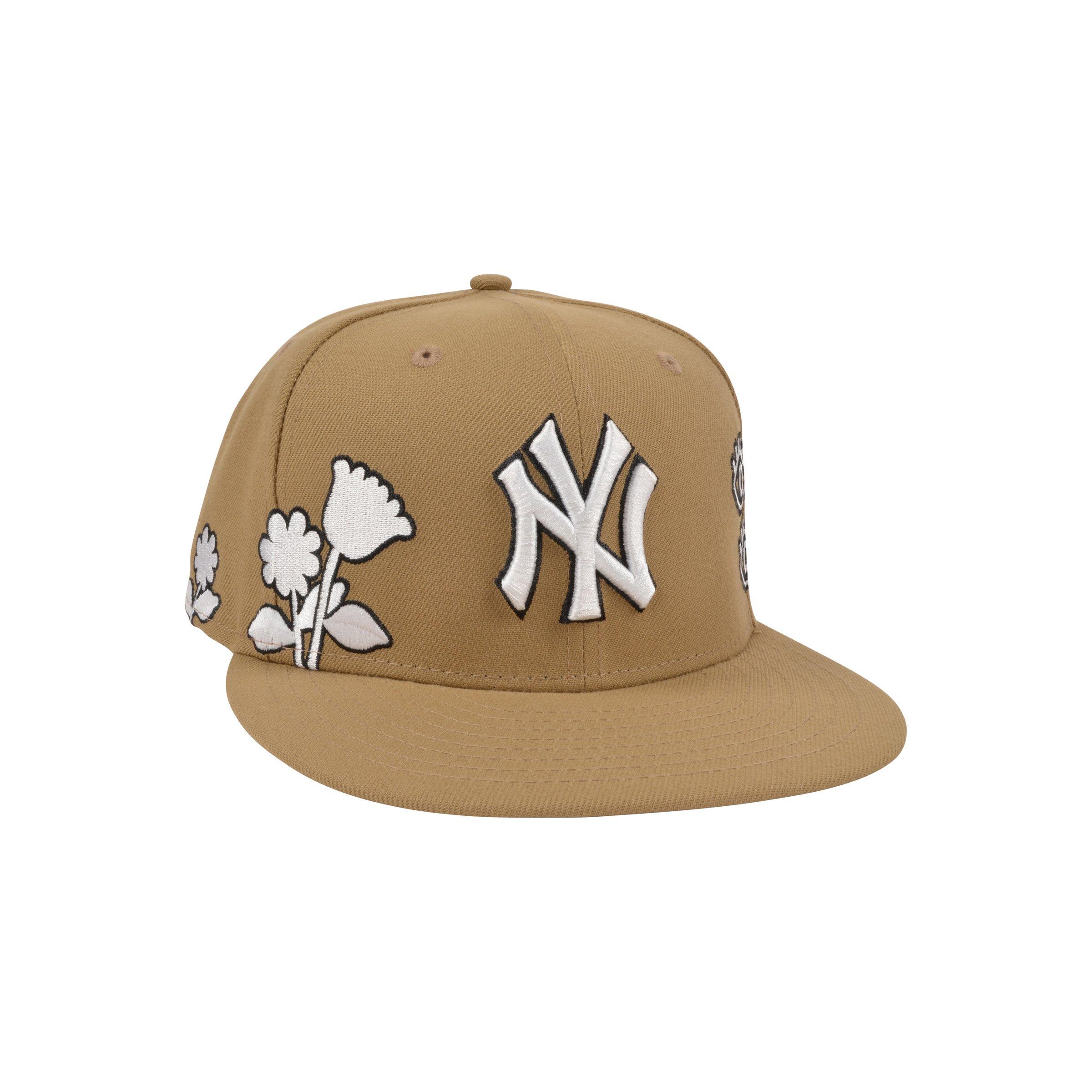 New Era New York Yankees 59FIFTY Give Me My Flowers Fitted Hat