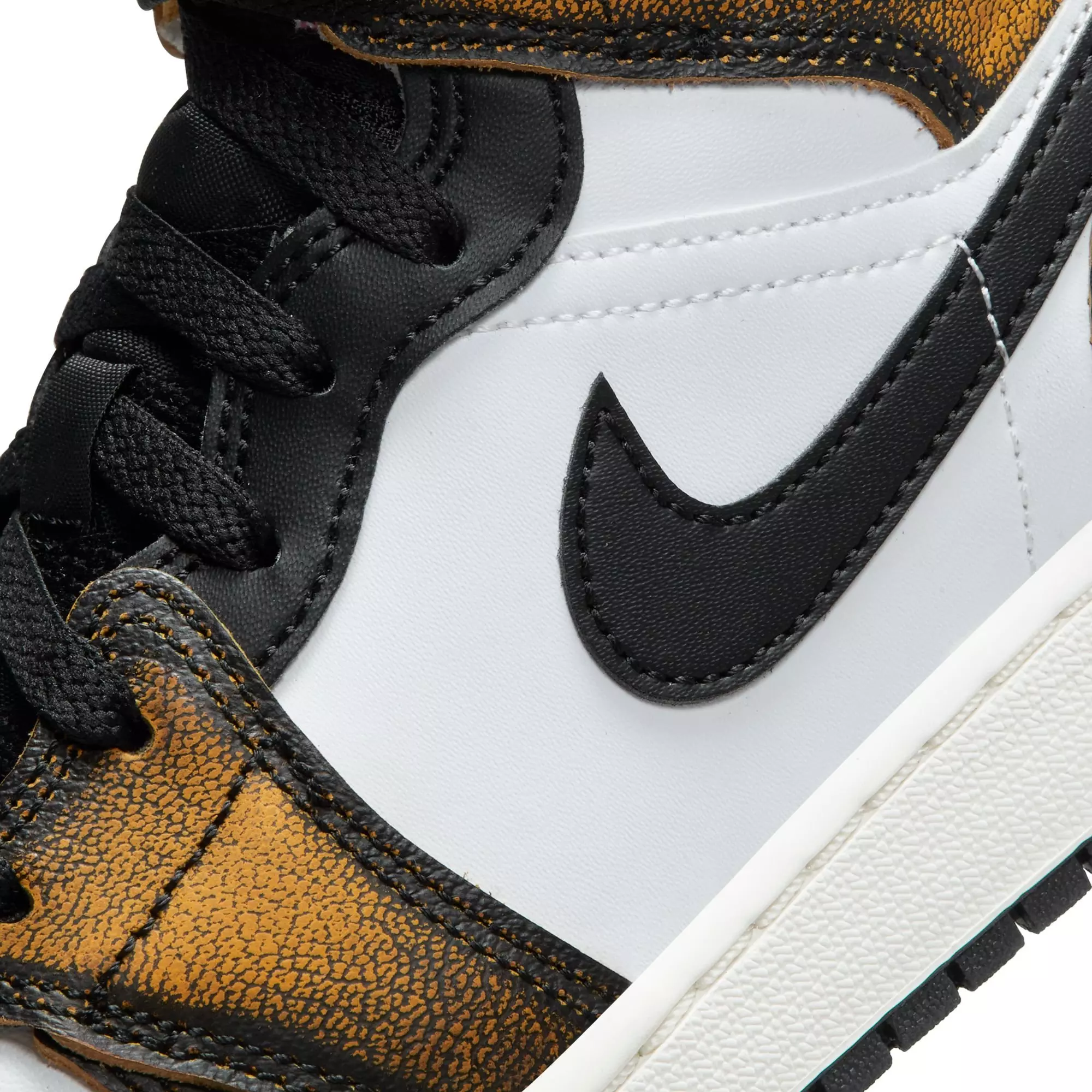 Jordan 1 Mid SE "Black/Taxi/White/Sail" Grade School Boys' Shoe - BLACK/YELLOW