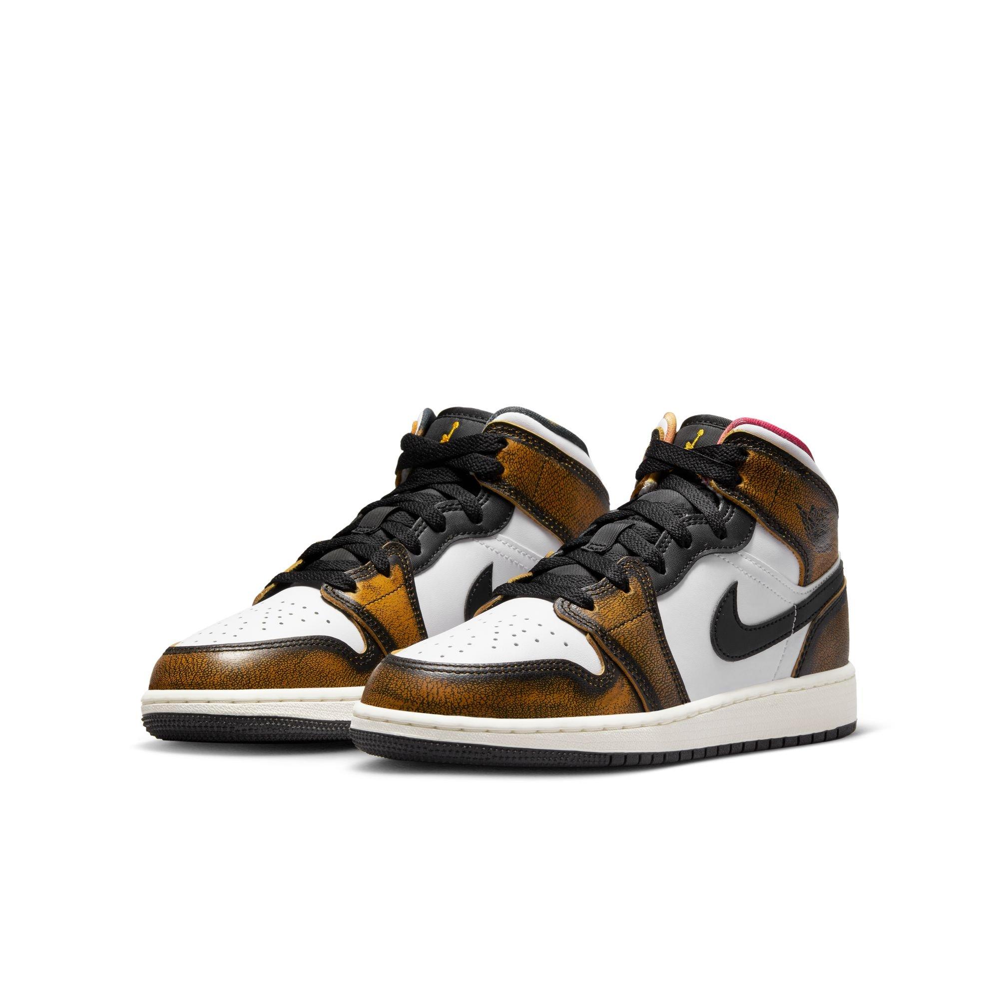 Jordan 1 Mid SE "Black/Taxi/White/Sail" Grade School Boys' Shoe - BLACK/YELLOW Thumbnail View 9