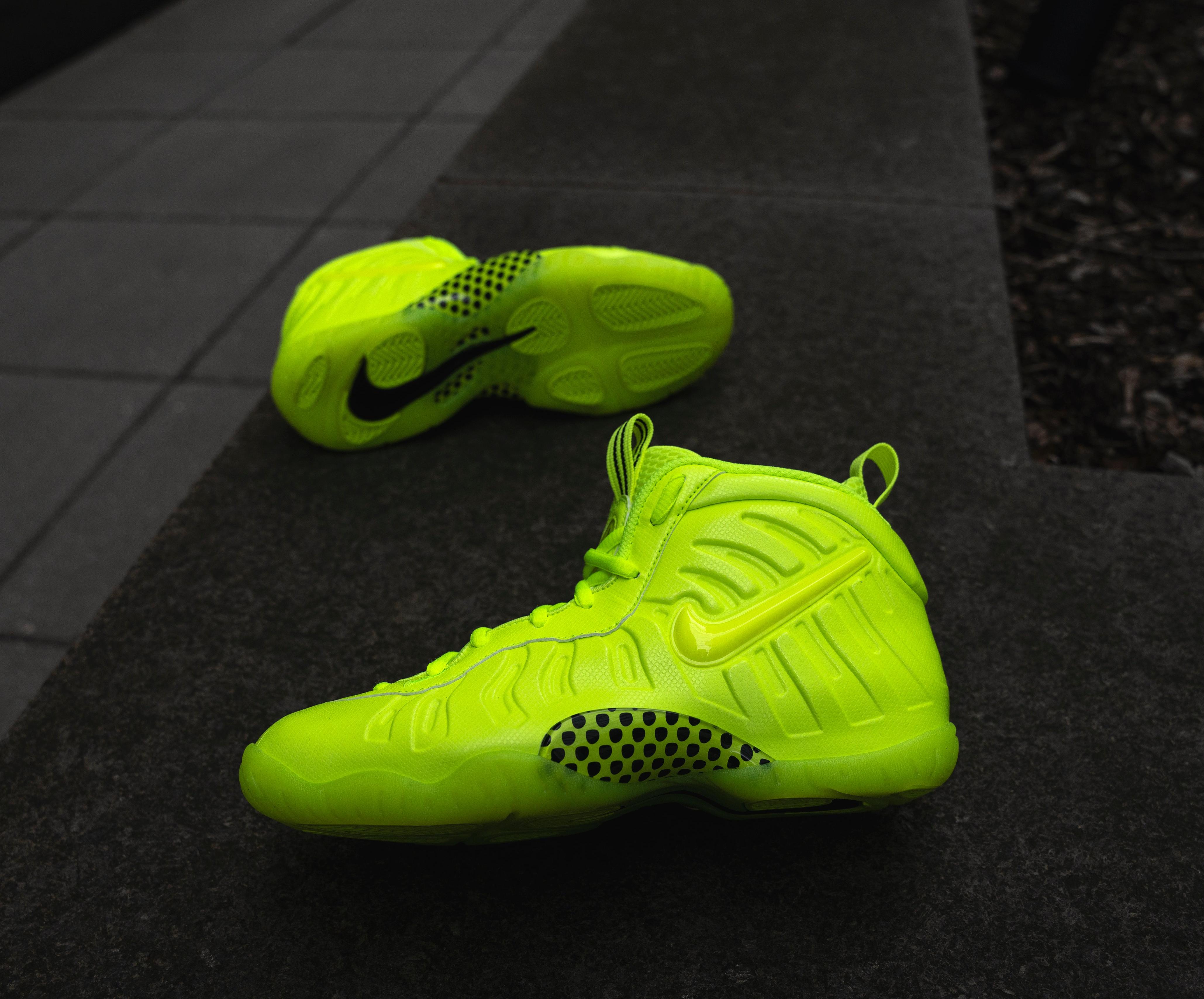 Nike foamposite store hibbett sports