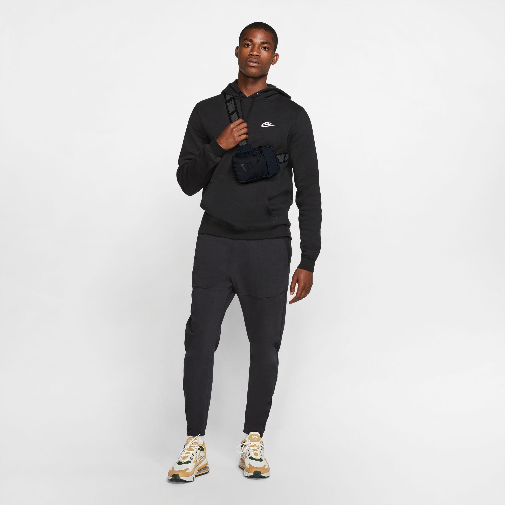 Nike sportswear essential small best sale hip pack