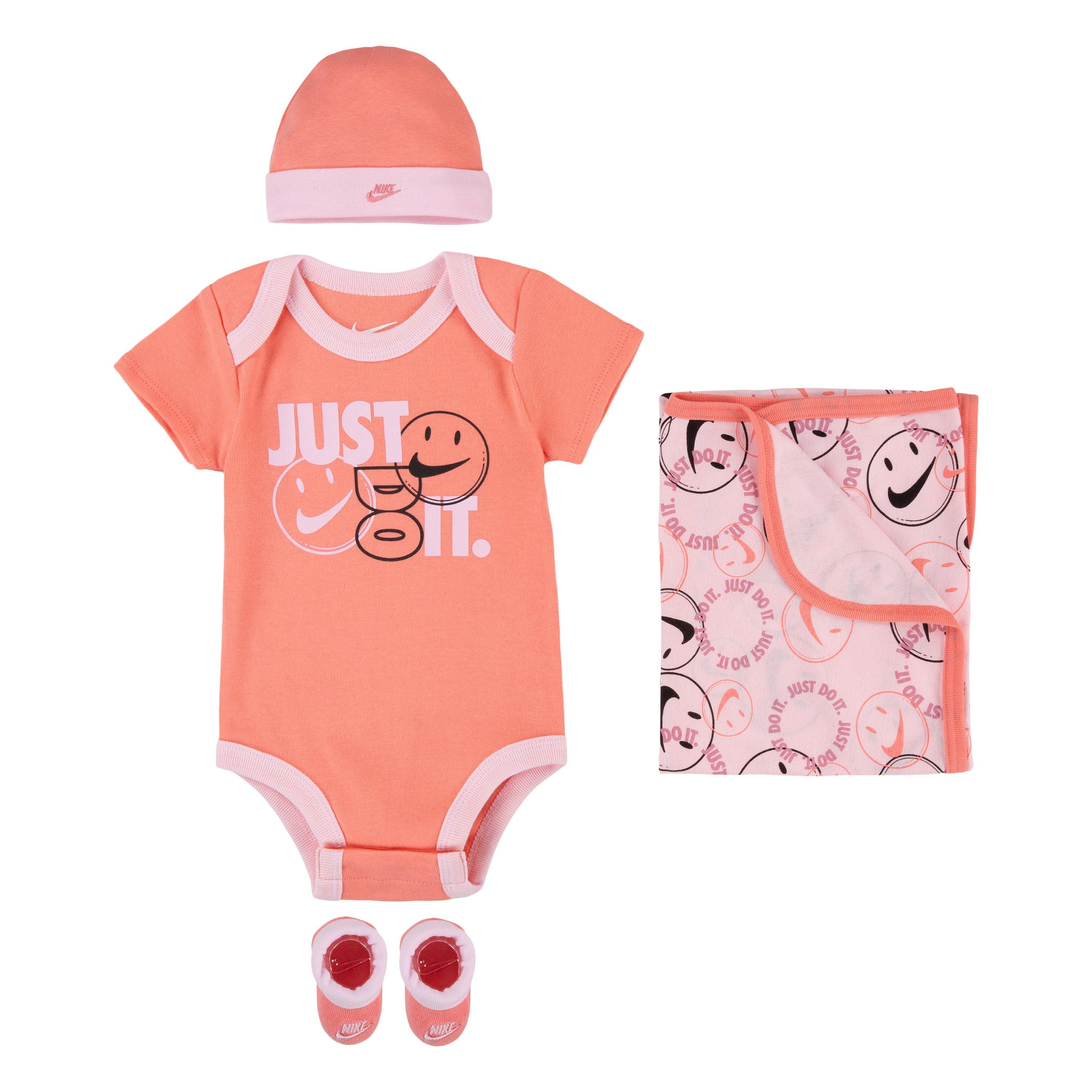 Nike infant girl outlet clothes