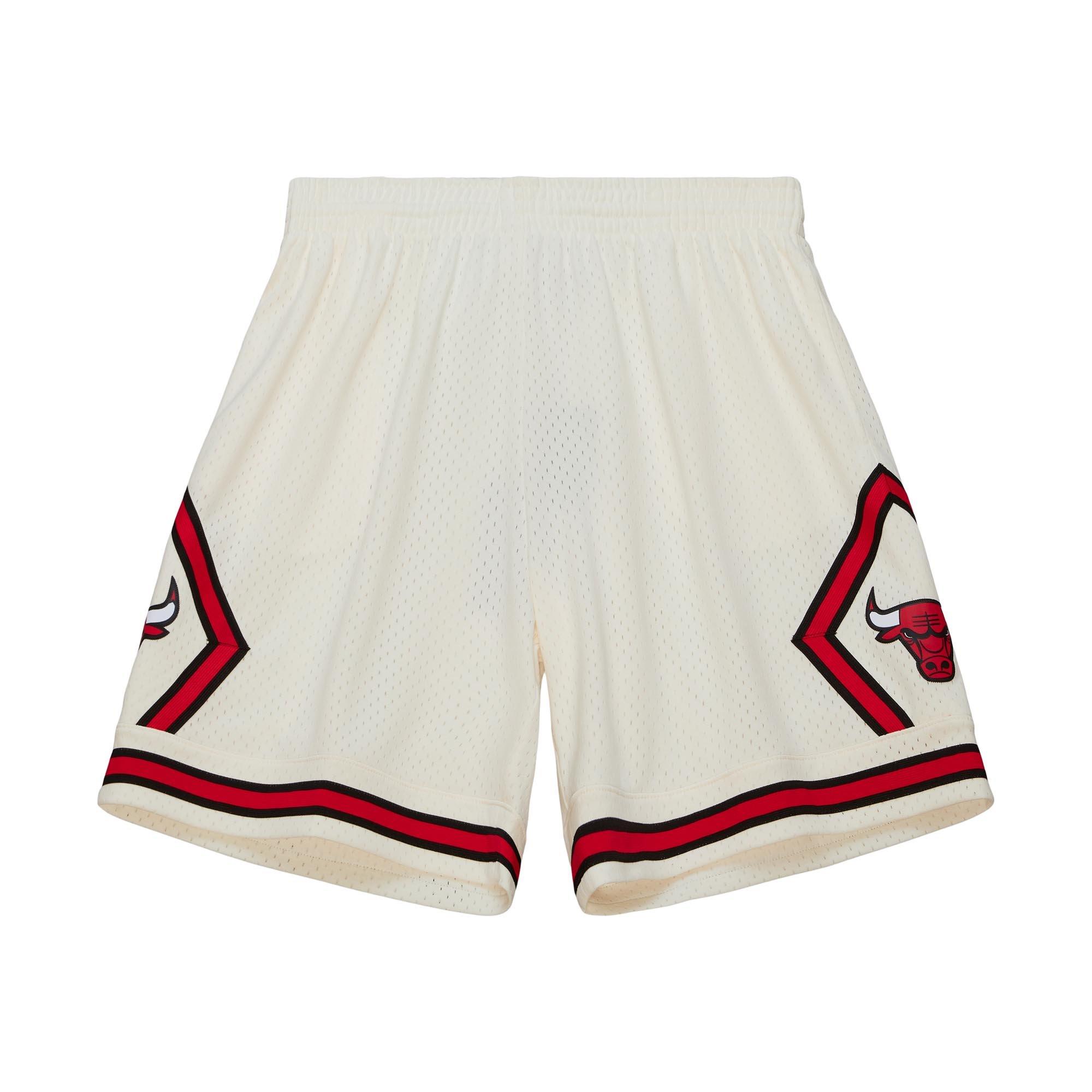 Men's Nike Cream Chicago Bulls Pre-Game Performance Shorts 