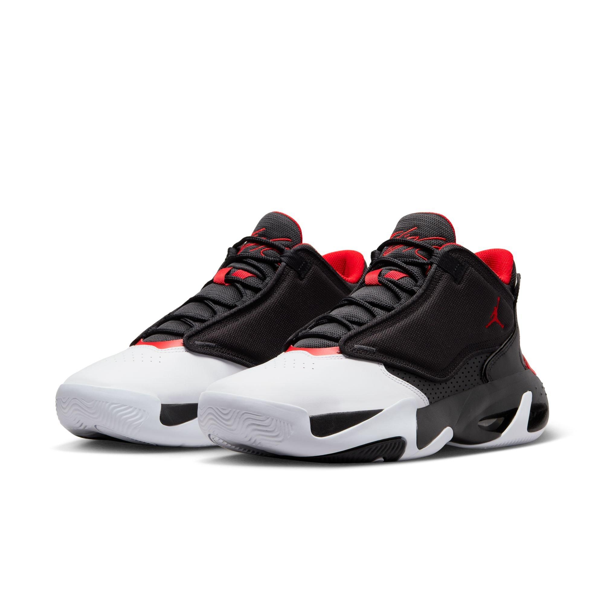 Jordan max aura black gym outlet red