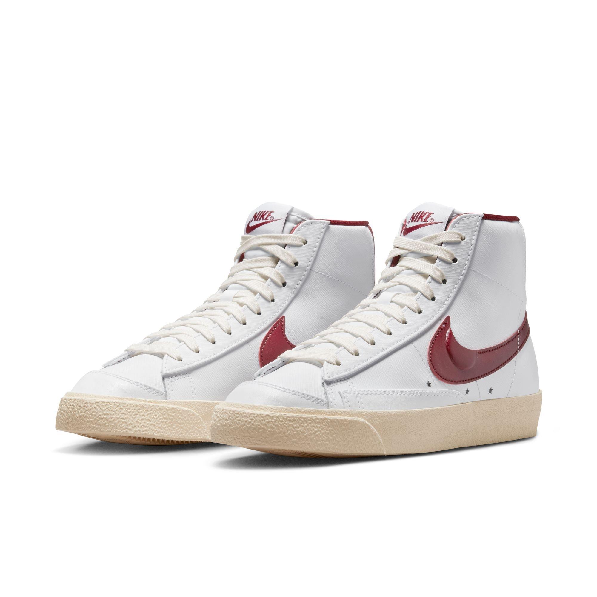 Red store nike blazers